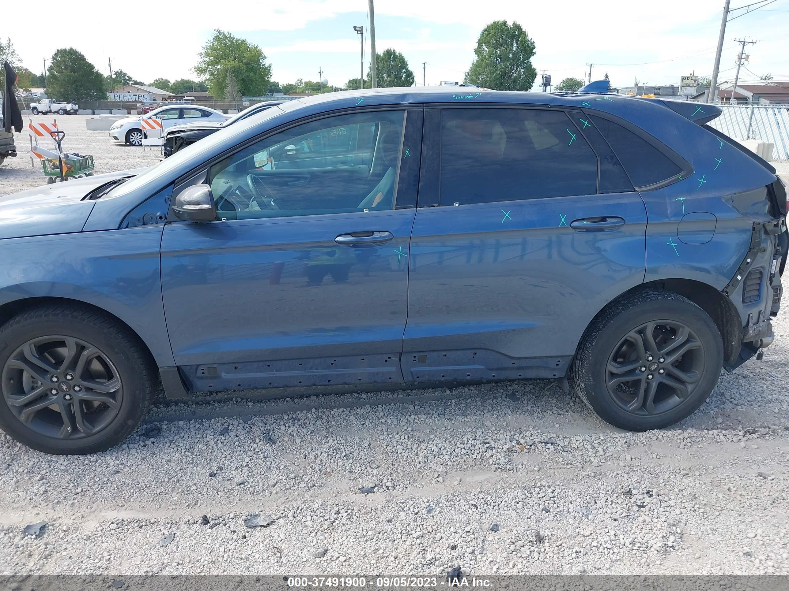 Photo 13 VIN: 2FMPK4J87JBC39559 - FORD EDGE 