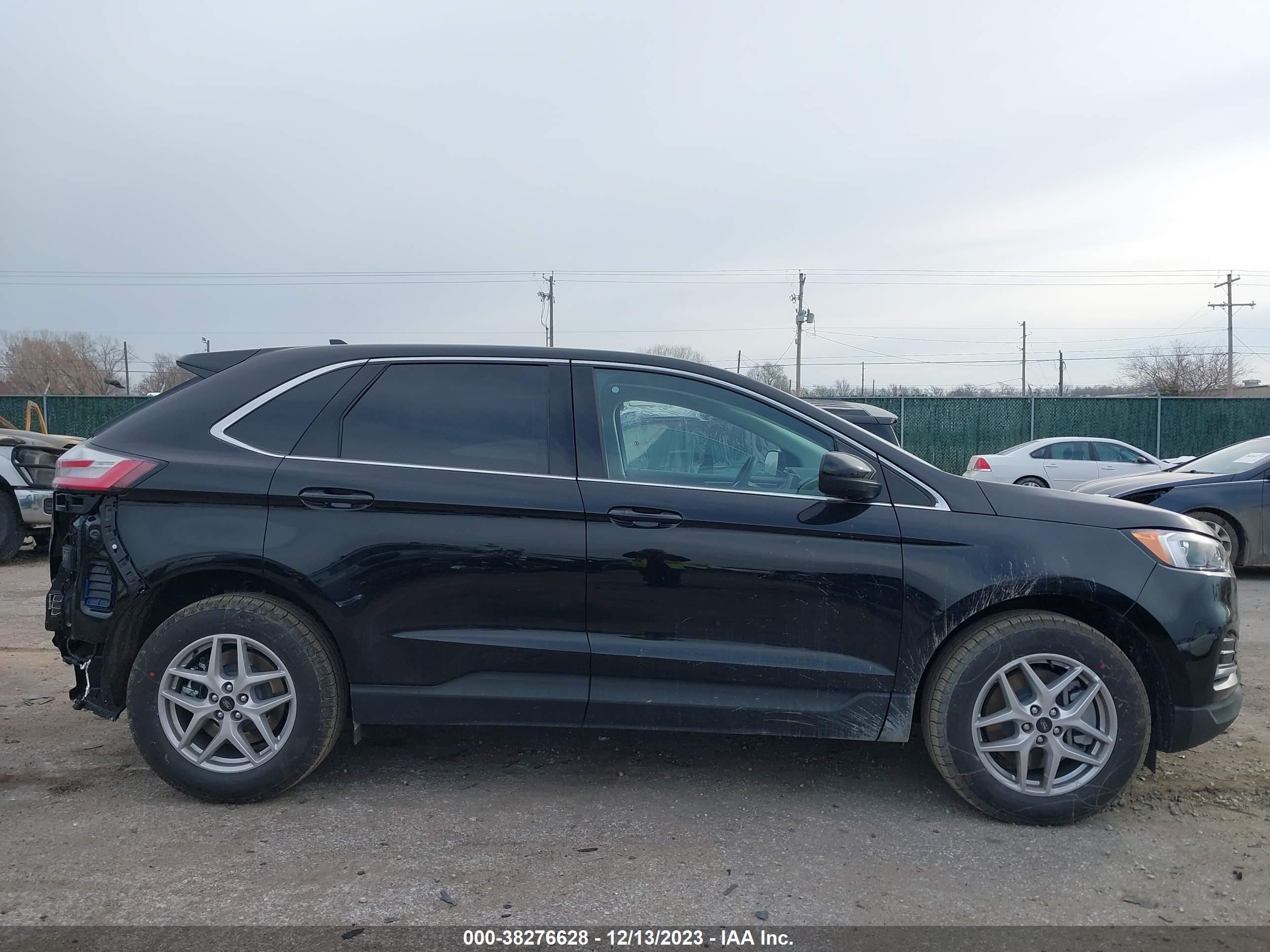 Photo 12 VIN: 2FMPK4J90RBA37280 - FORD EDGE 