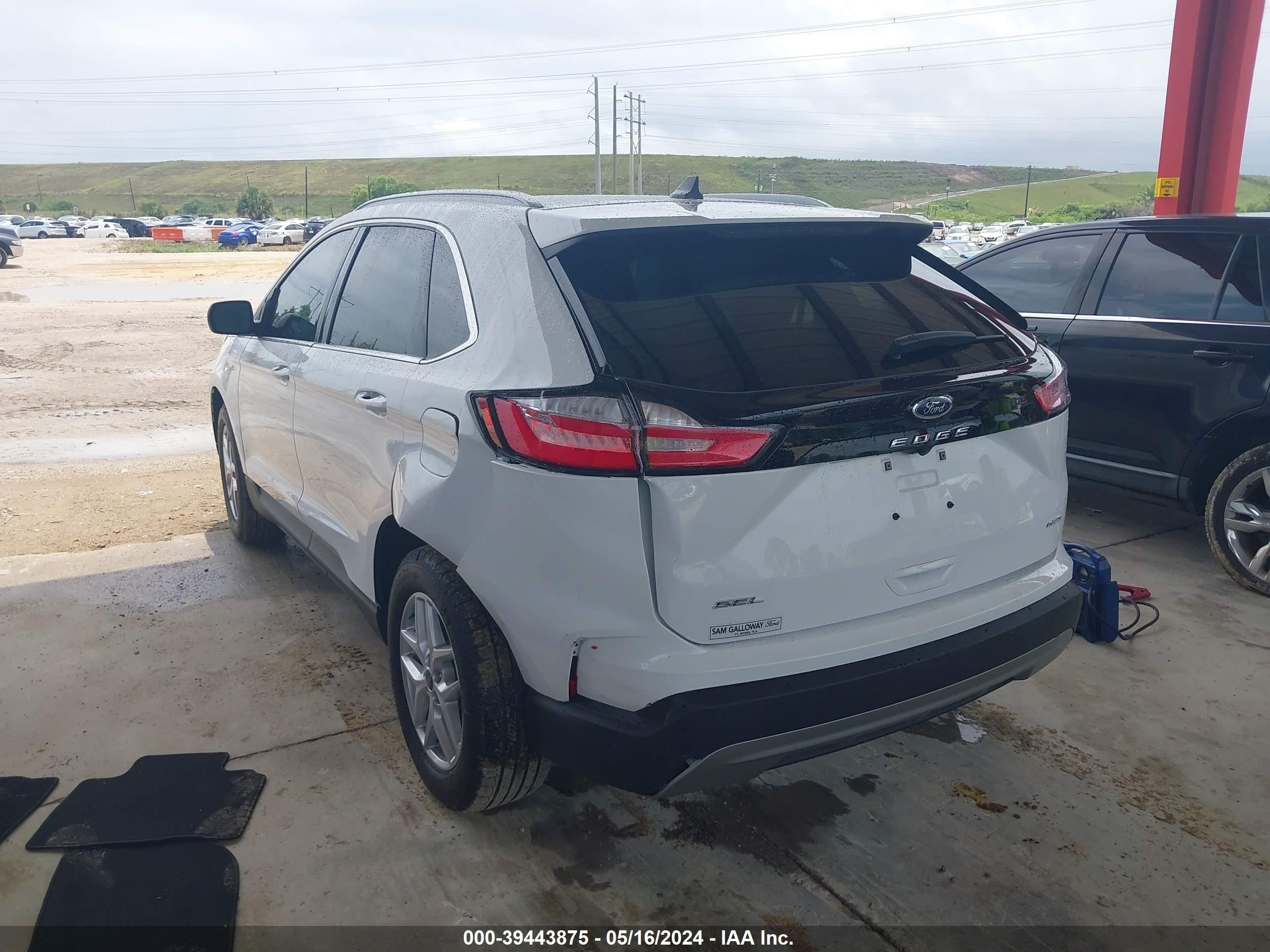 Photo 2 VIN: 2FMPK4J91RBA32086 - FORD EDGE 