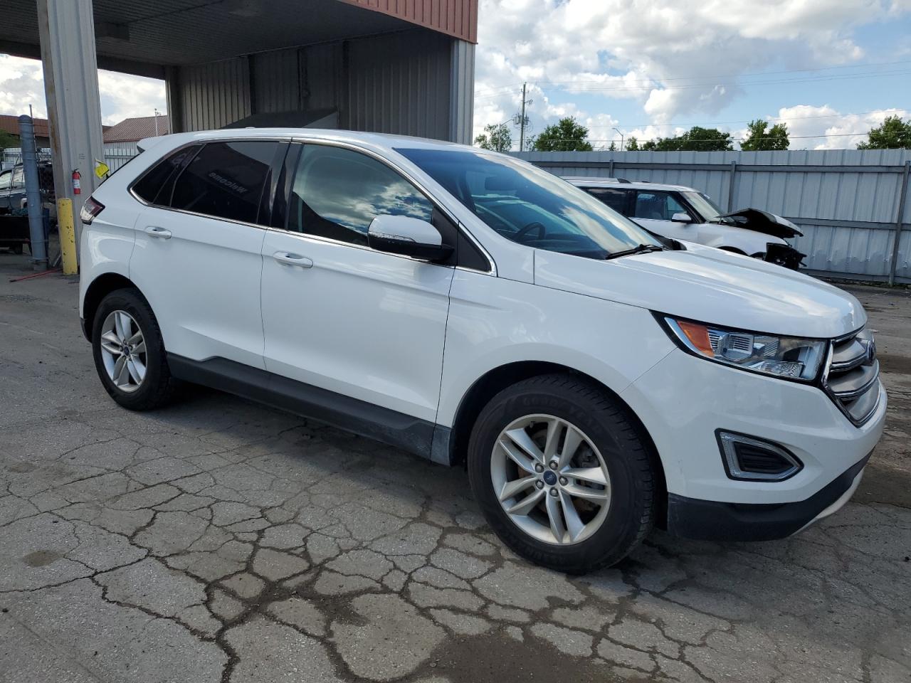 Photo 3 VIN: 2FMPK4J92GBB88067 - FORD EDGE 