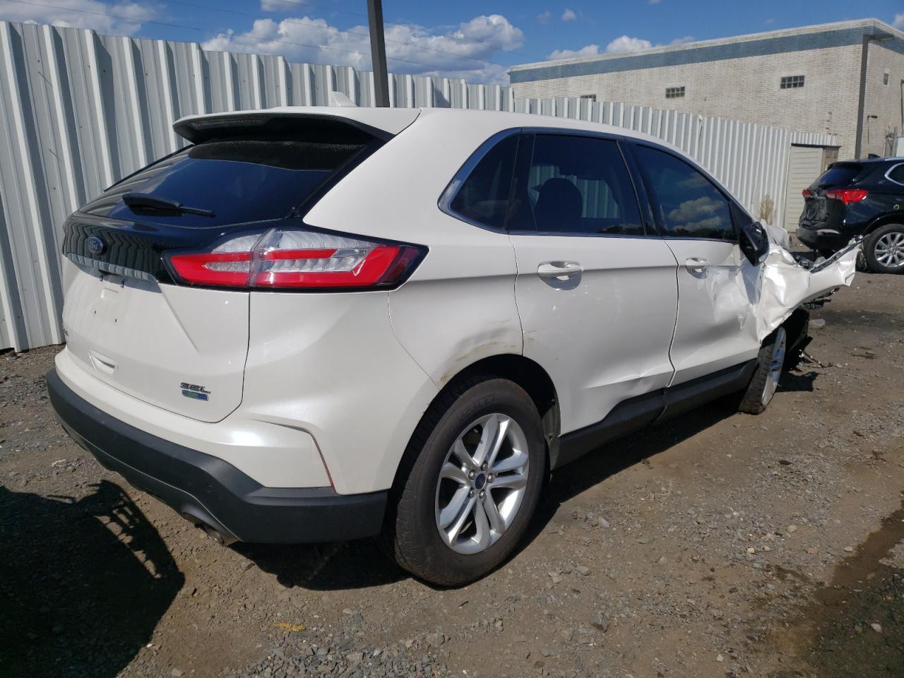 Photo 3 VIN: 2FMPK4J92KBB24250 - FORD EDGE 