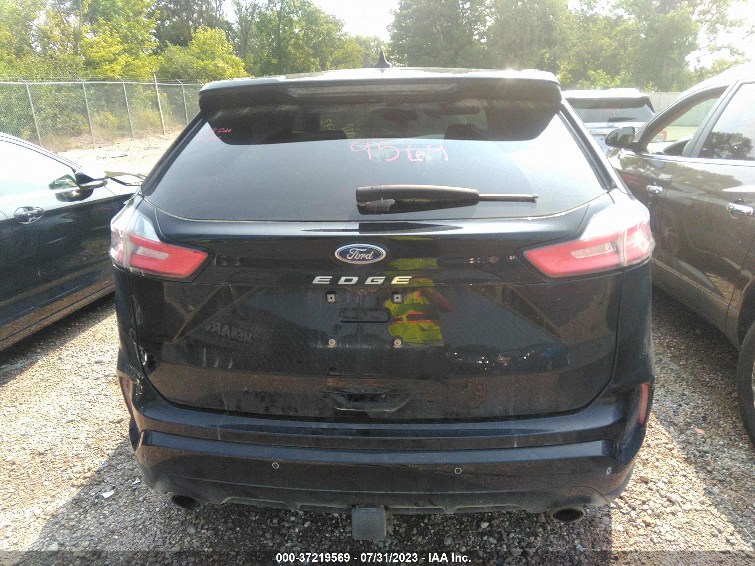 Photo 15 VIN: 2FMPK4J93MBA13726 - FORD EDGE 