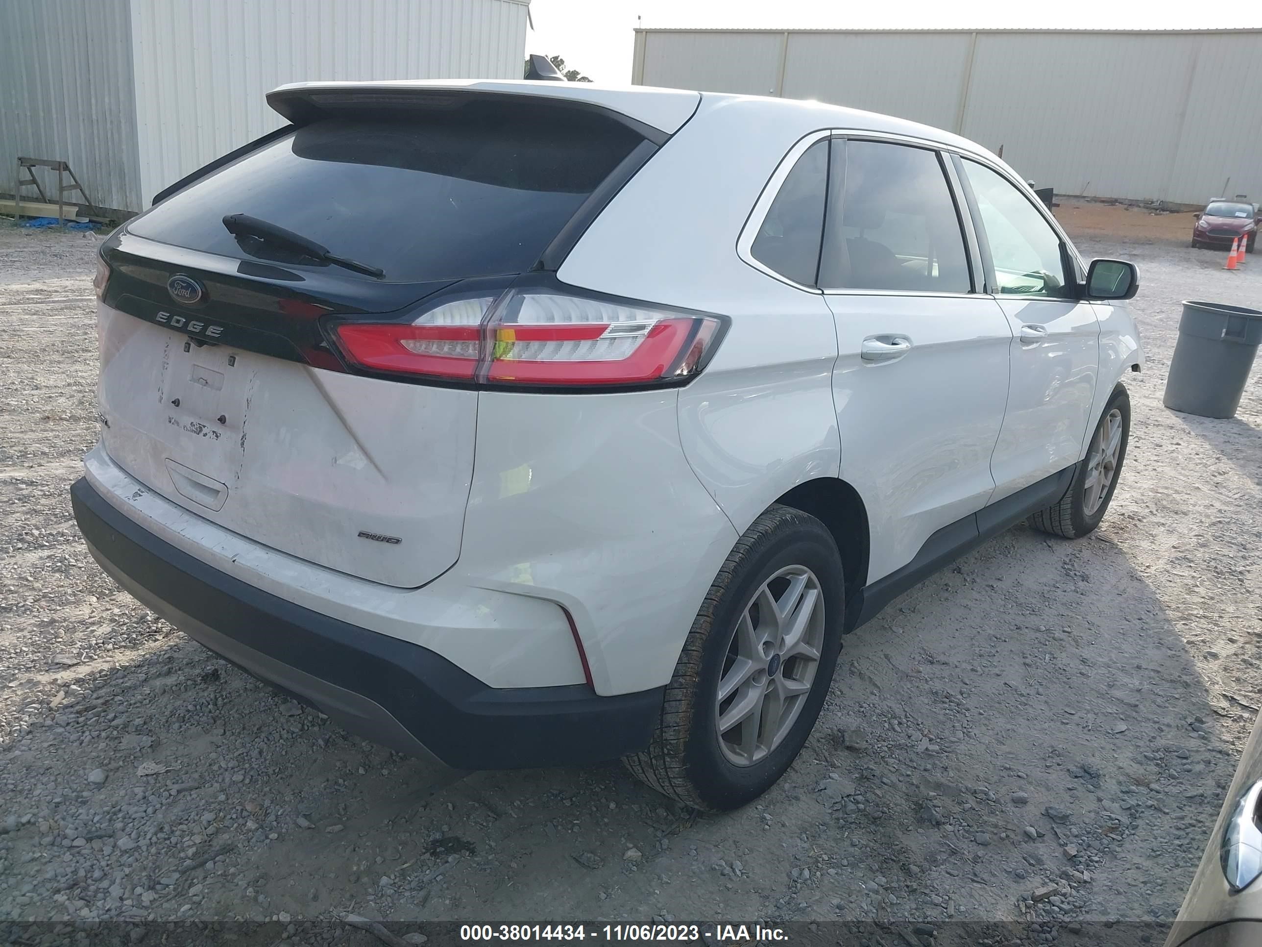 Photo 3 VIN: 2FMPK4J93MBA22457 - FORD EDGE 