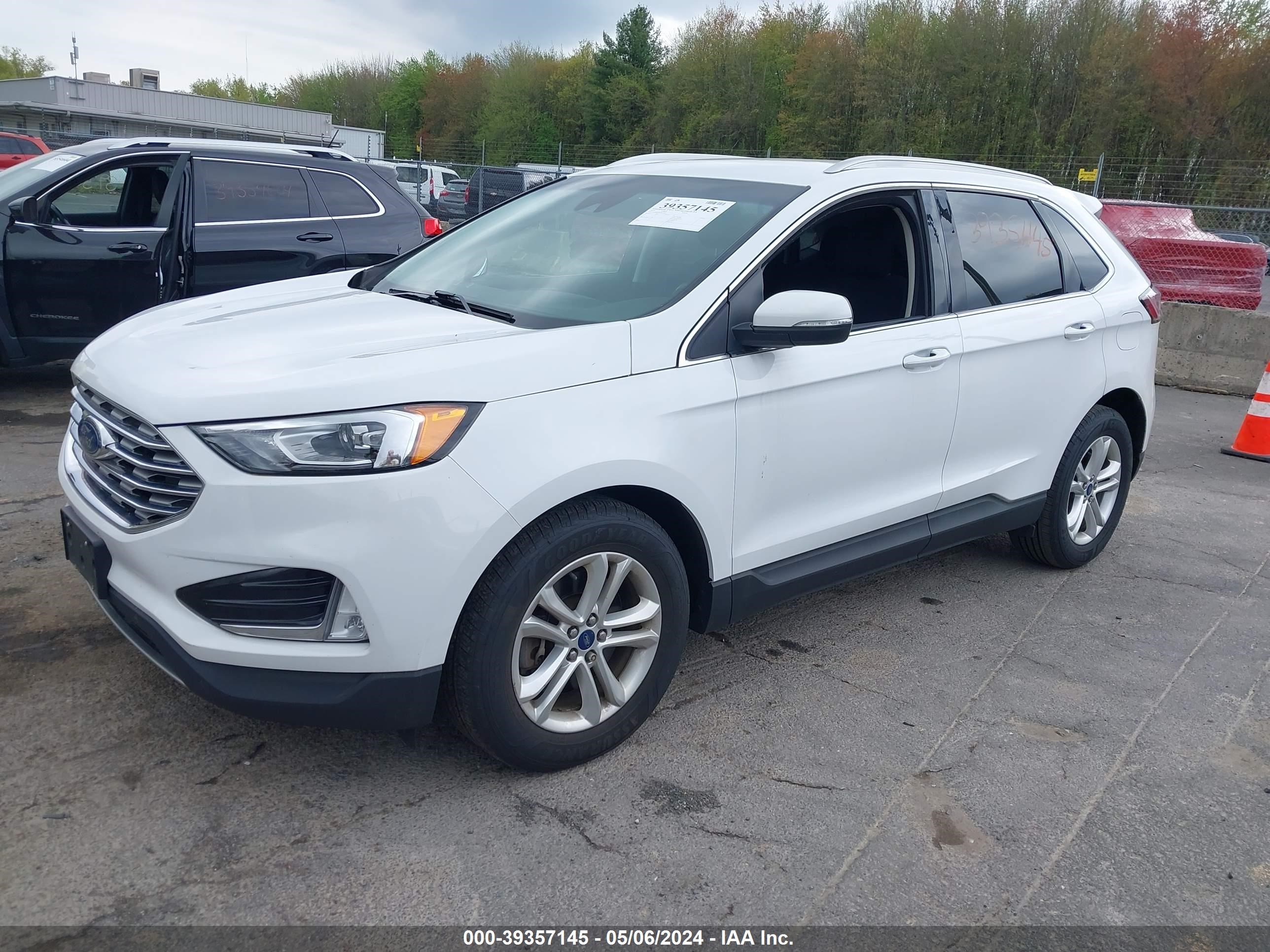 Photo 1 VIN: 2FMPK4J94KBC31087 - FORD EDGE 