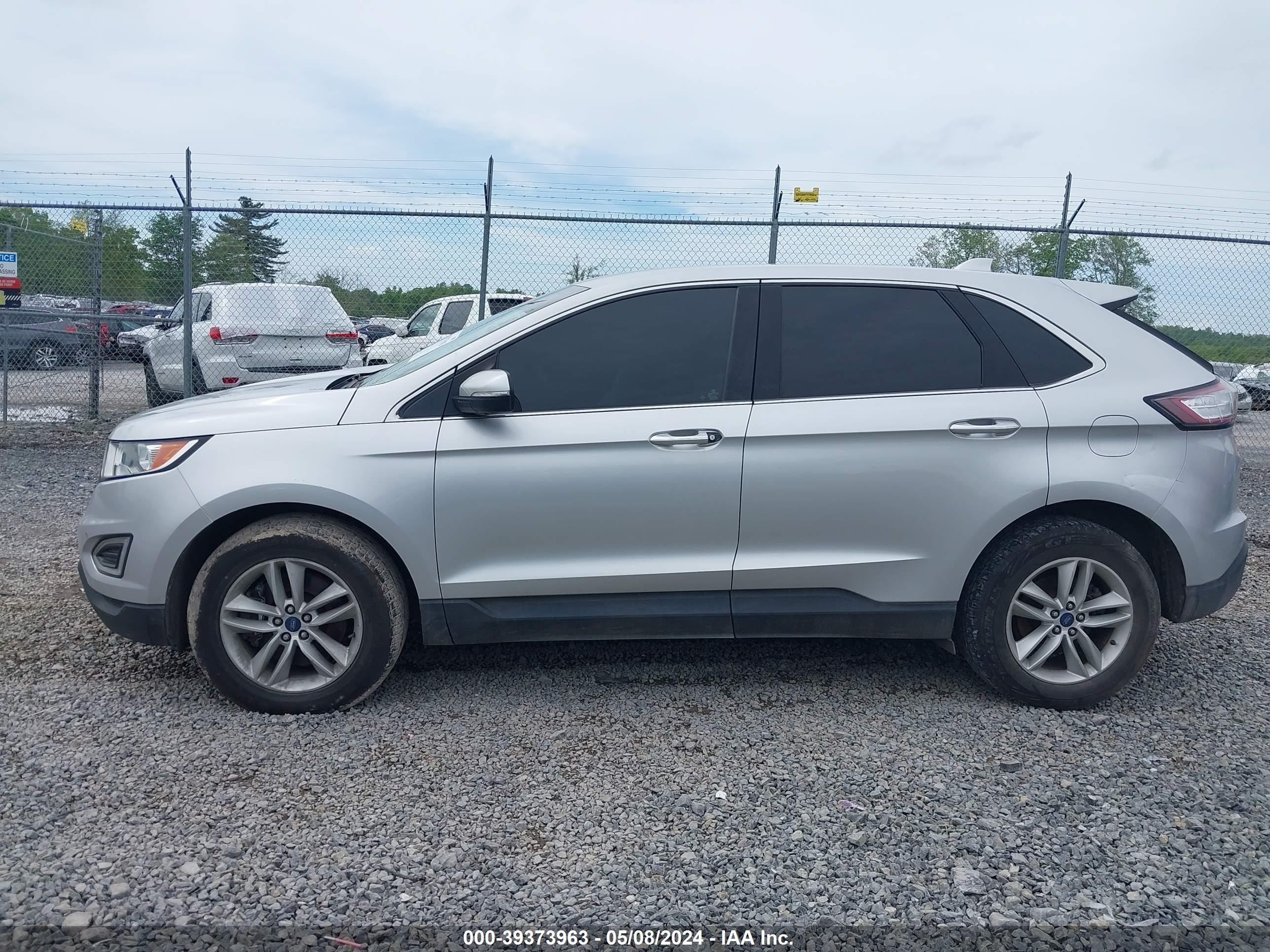 Photo 14 VIN: 2FMPK4J98GBB75002 - FORD EDGE 