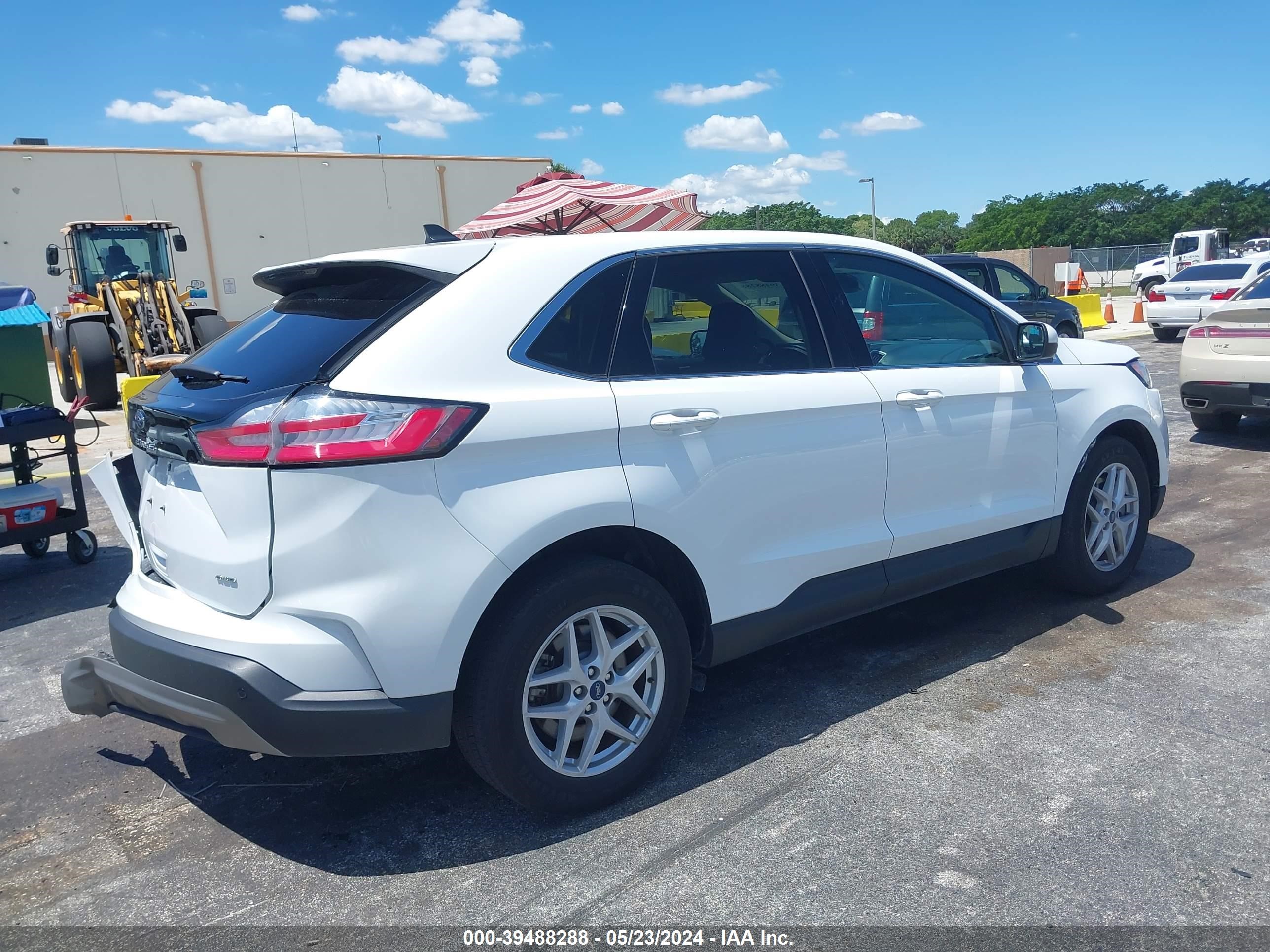 Photo 3 VIN: 2FMPK4J98NBA12217 - FORD EDGE 