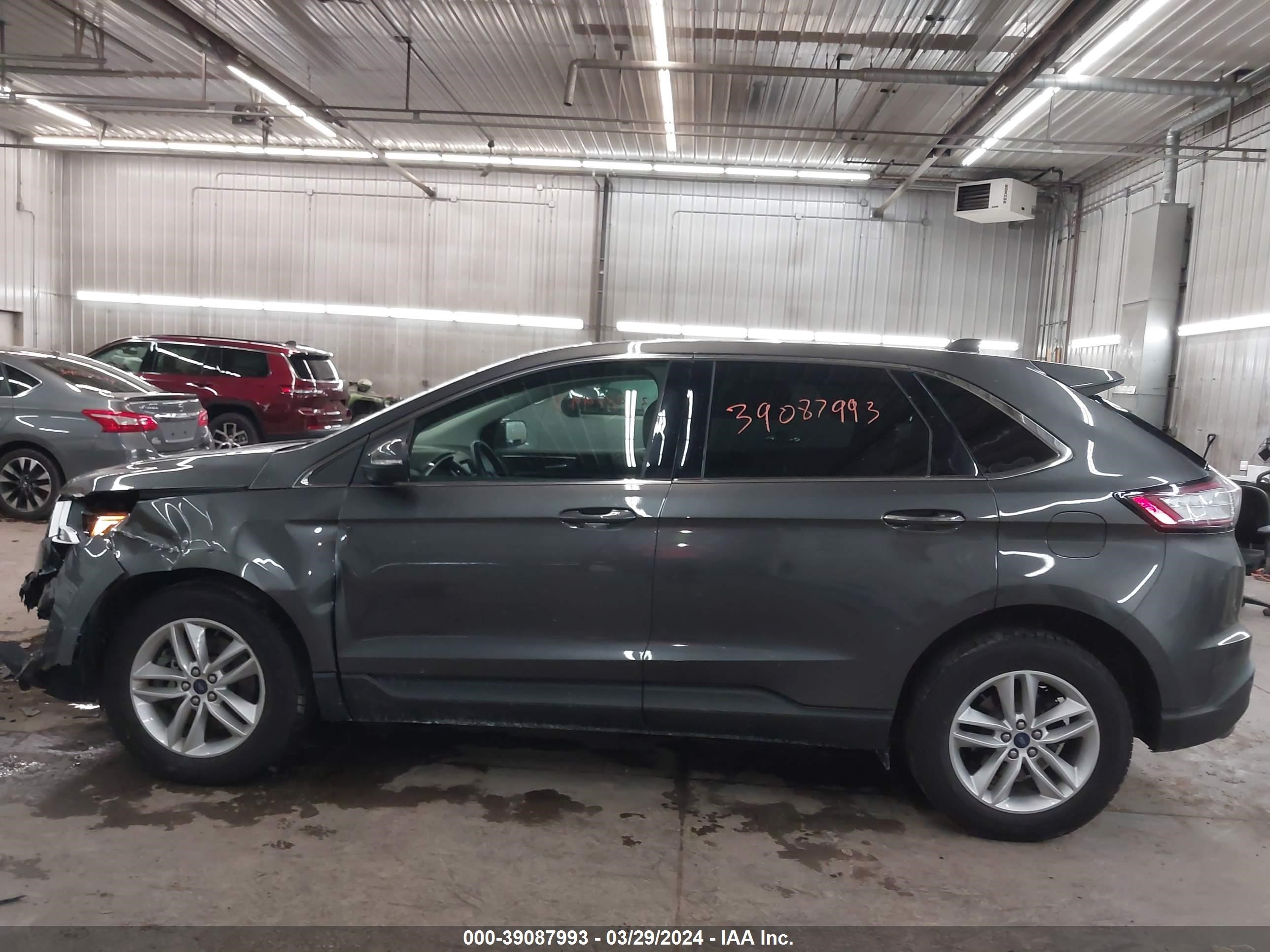 Photo 14 VIN: 2FMPK4J9XHBB61863 - FORD EDGE 