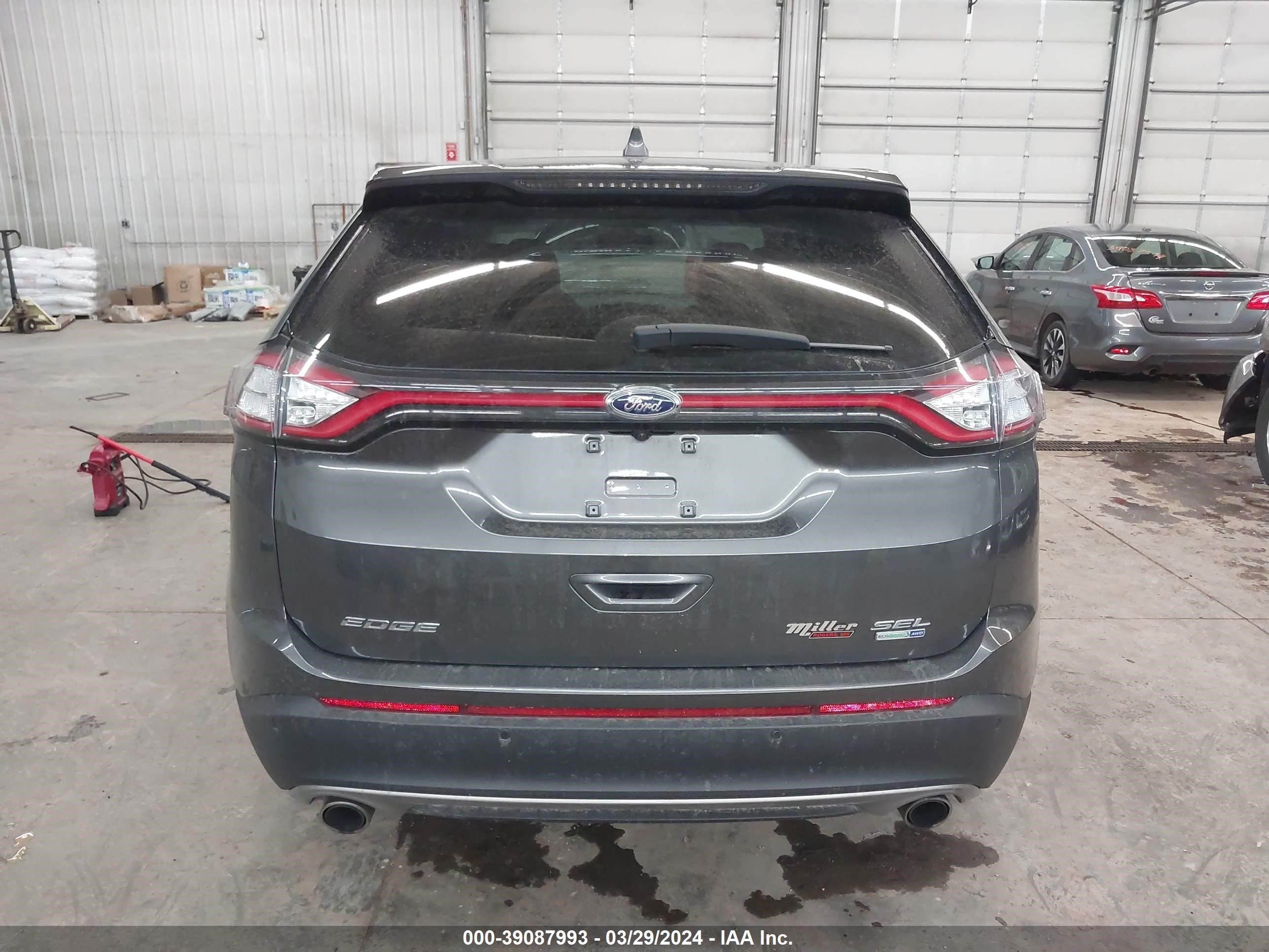 Photo 16 VIN: 2FMPK4J9XHBB61863 - FORD EDGE 