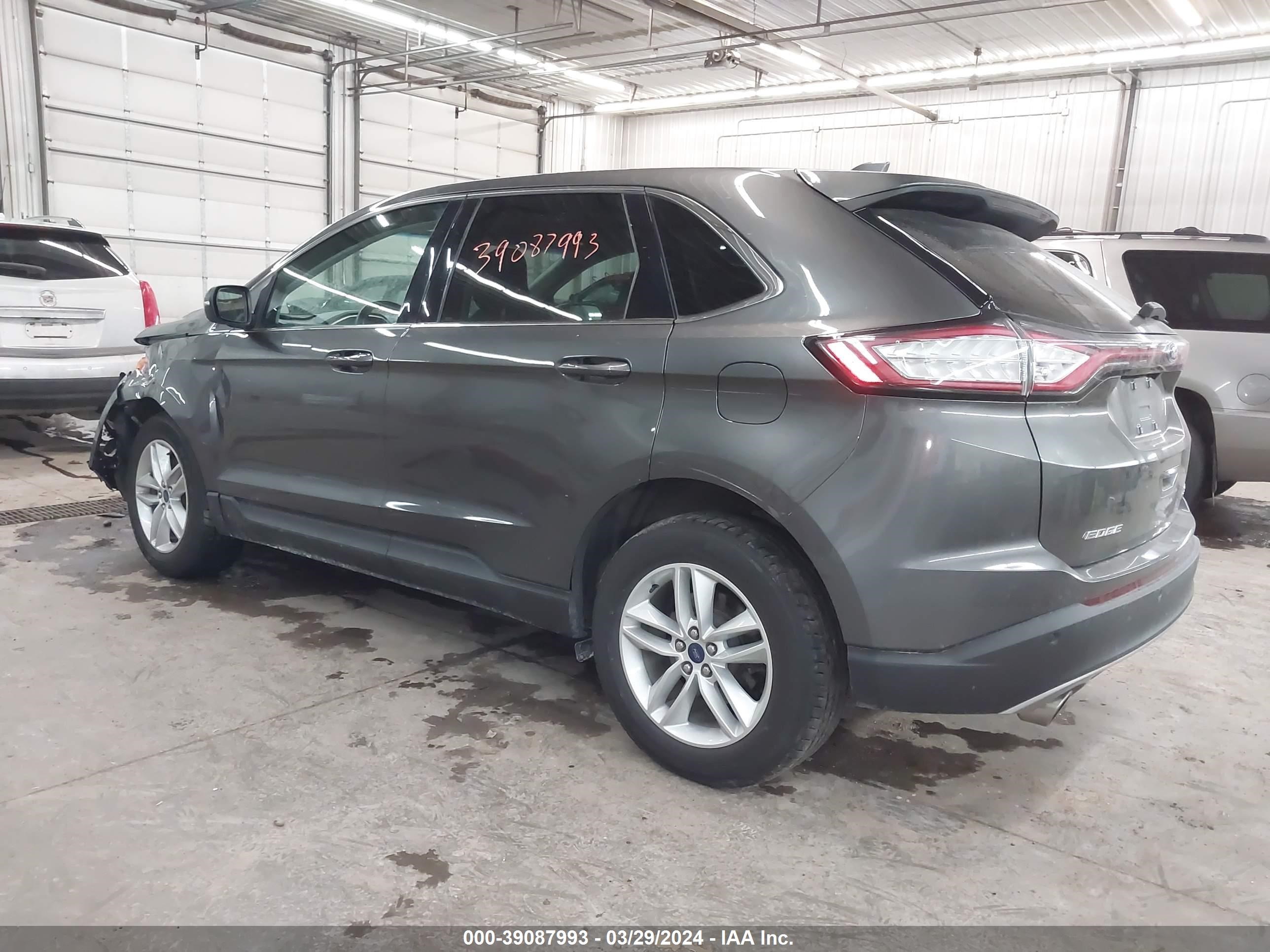 Photo 2 VIN: 2FMPK4J9XHBB61863 - FORD EDGE 