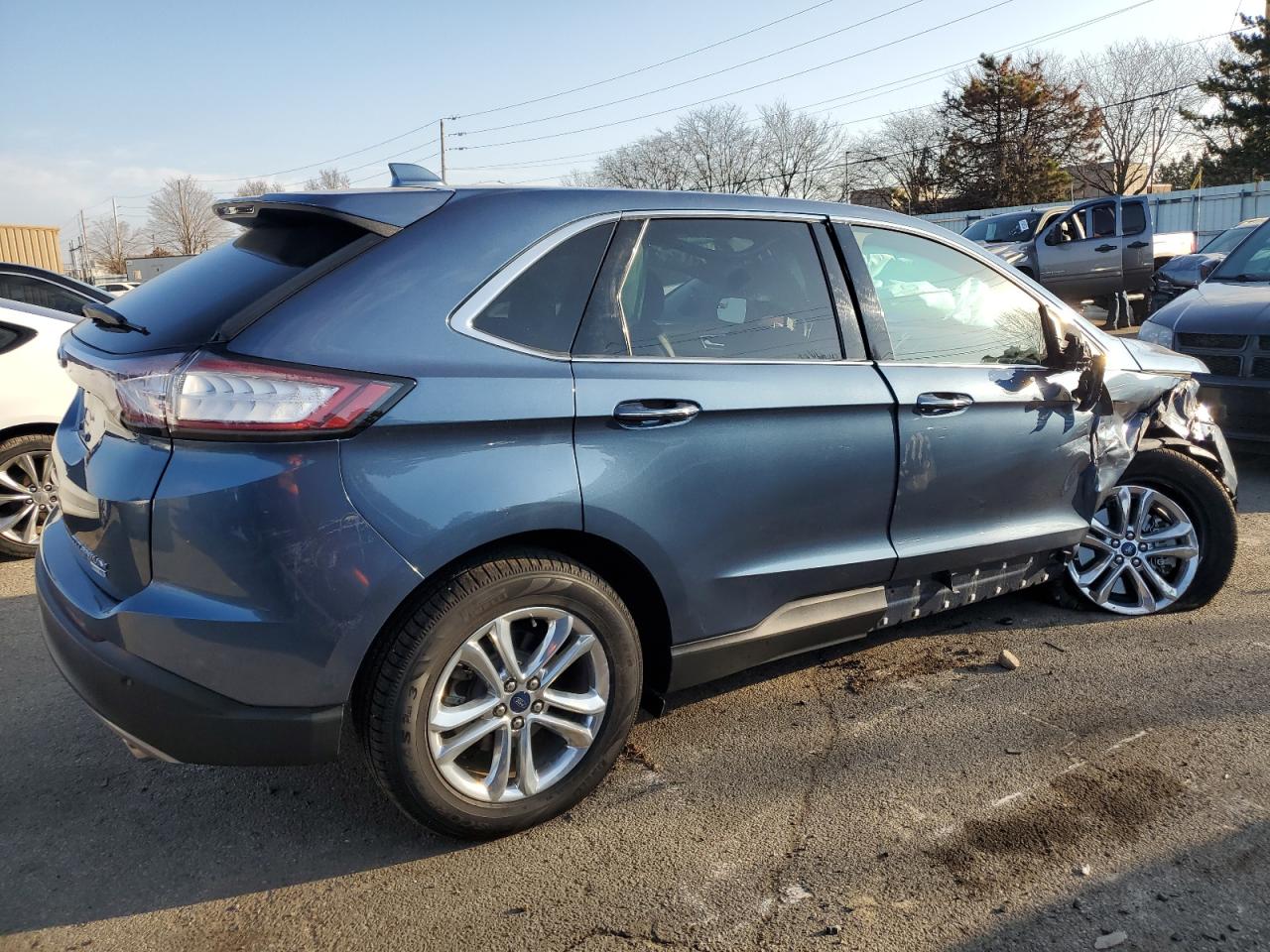 Photo 2 VIN: 2FMPK4K98JBC10952 - FORD EDGE 