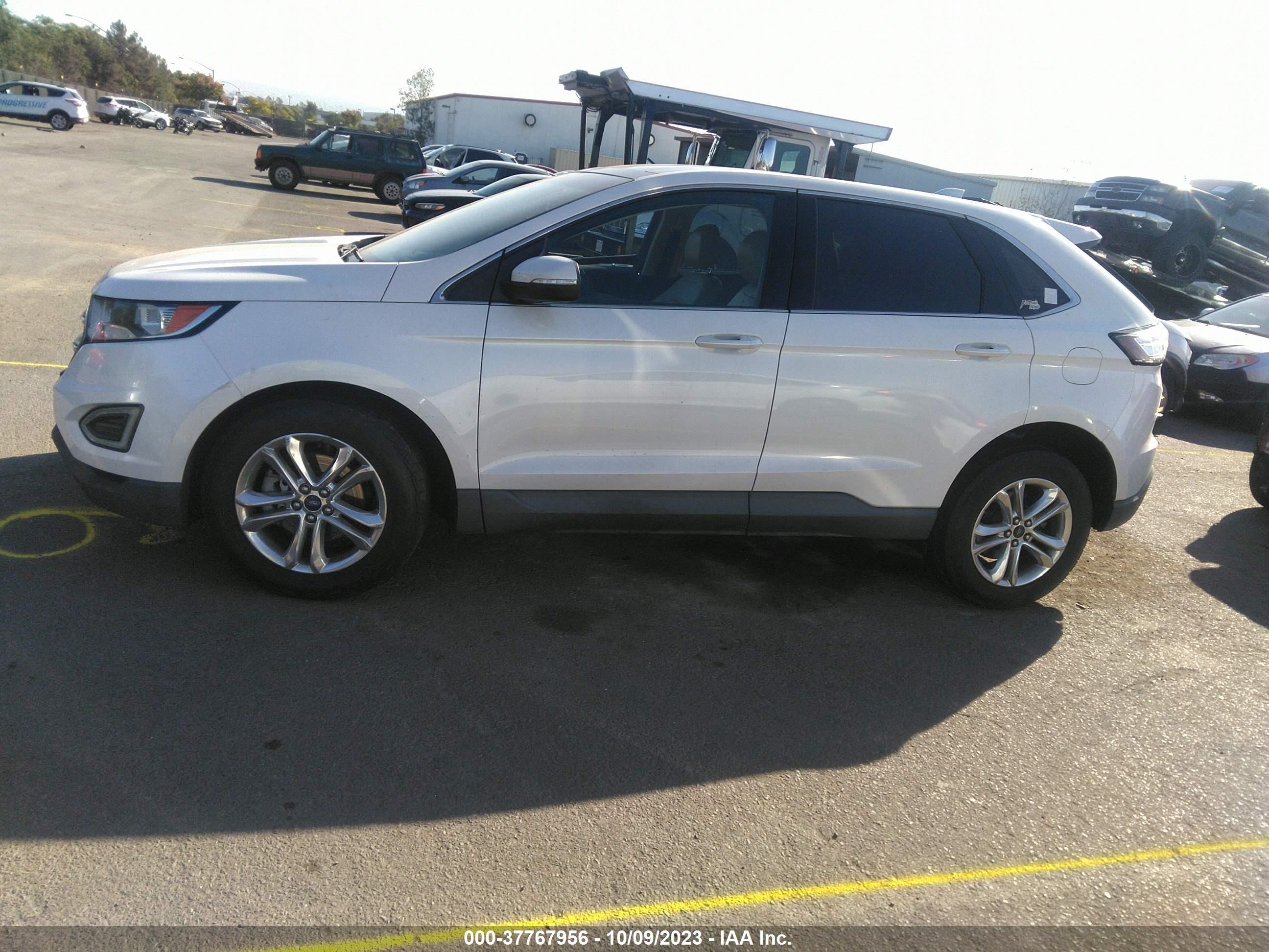 Photo 12 VIN: 2FMTK3J90FBB73834 - FORD EDGE 