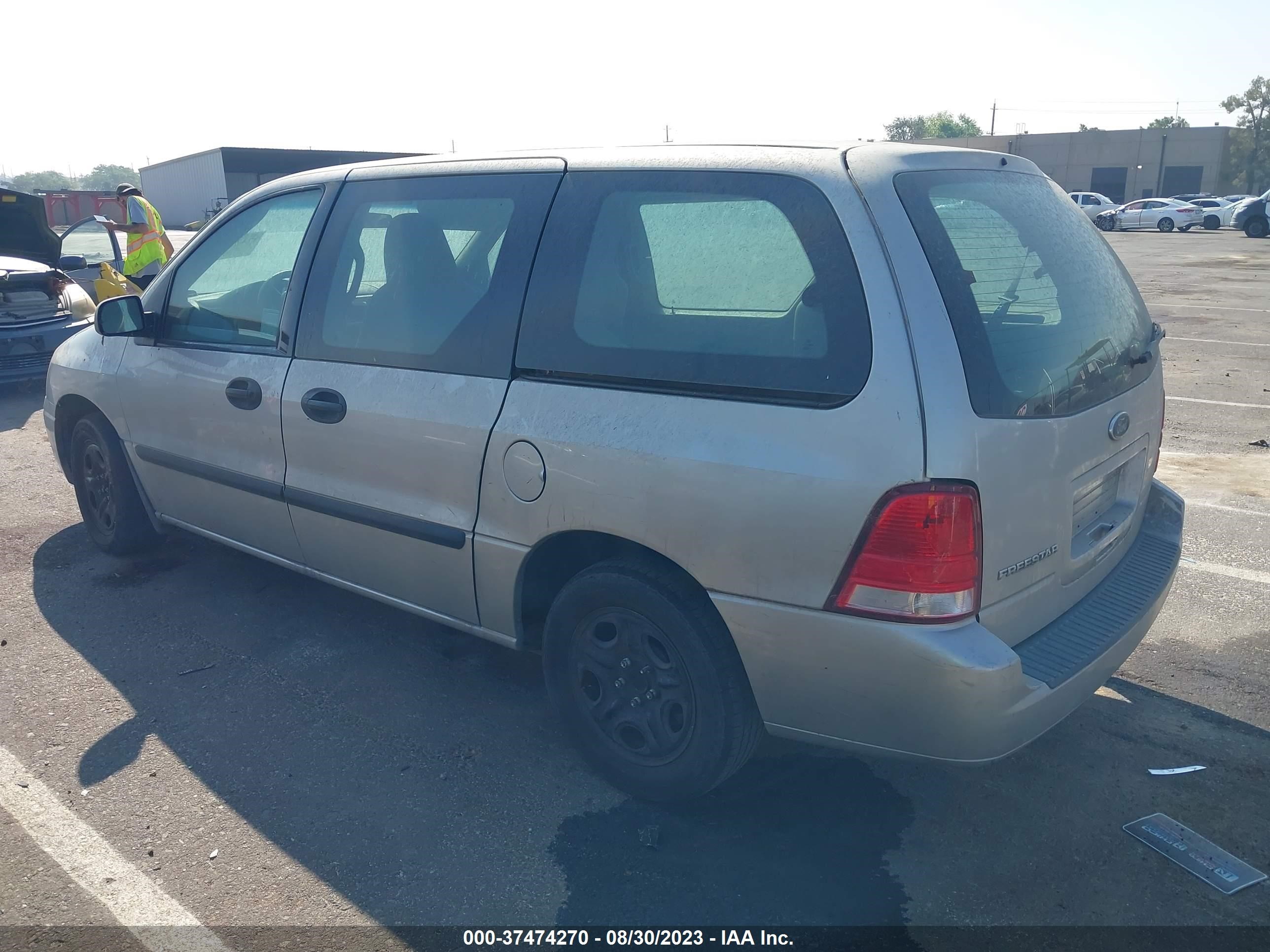 Photo 2 VIN: 2FMZA50625BA17115 - FORD FREESTAR 