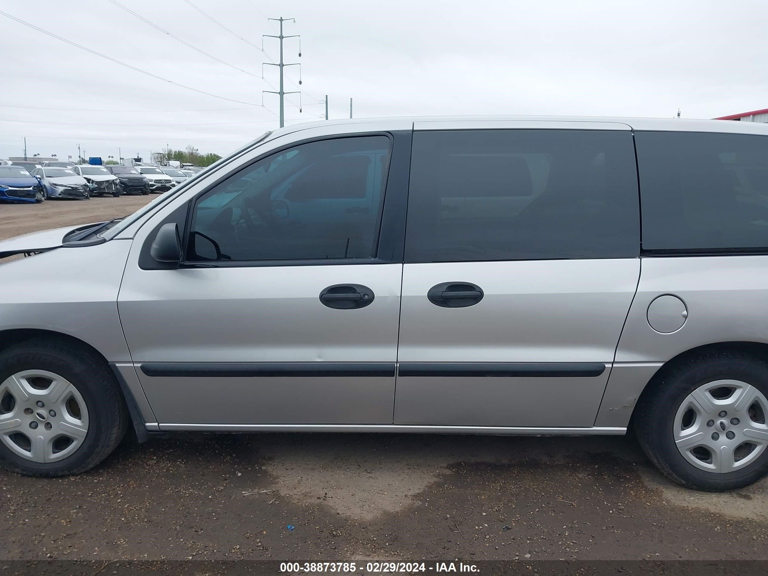 Photo 13 VIN: 2FMZA50694BA30751 - FORD FREESTAR 