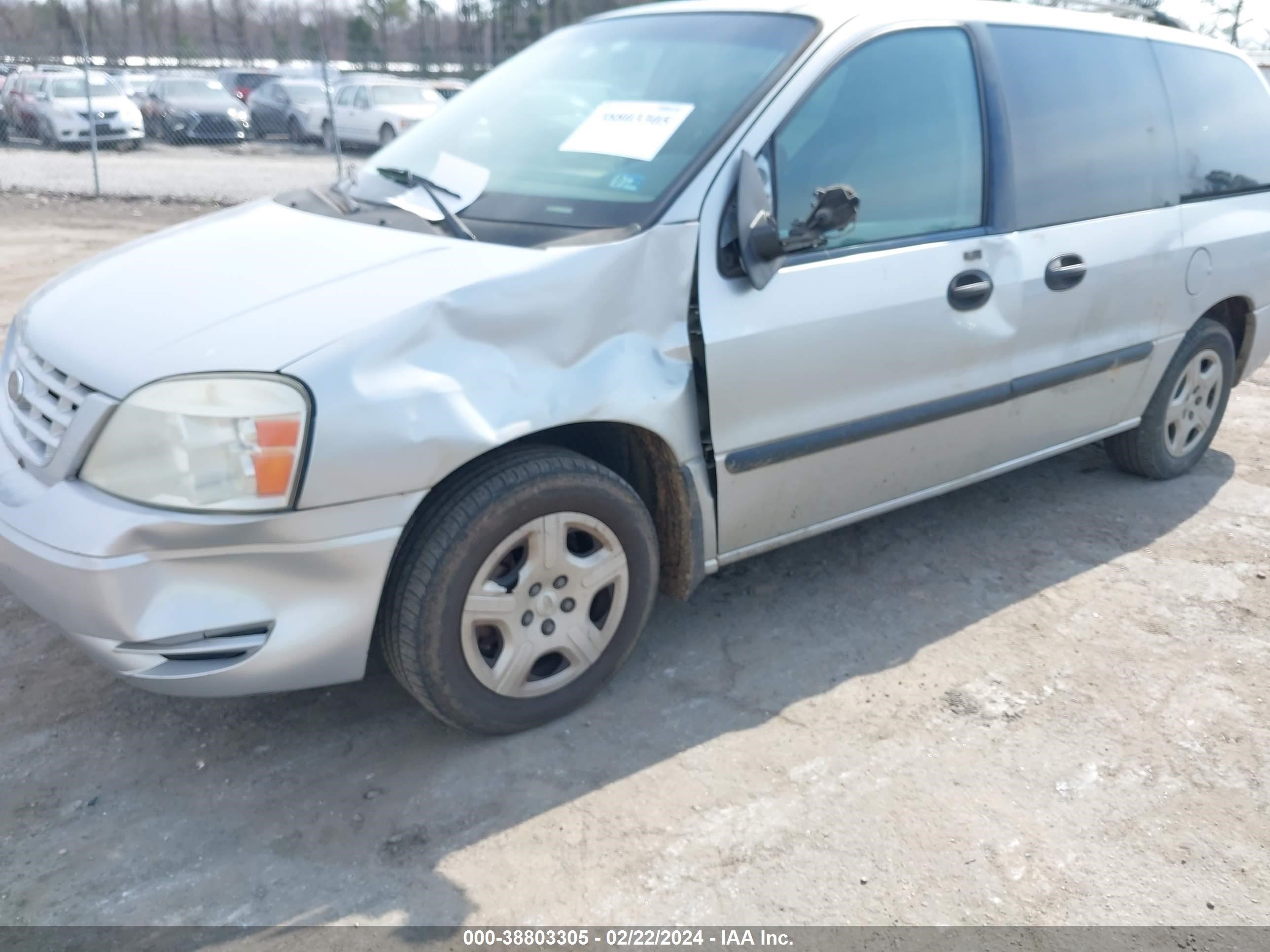 Photo 5 VIN: 2FMZA51227BA35113 - FORD FREESTAR 