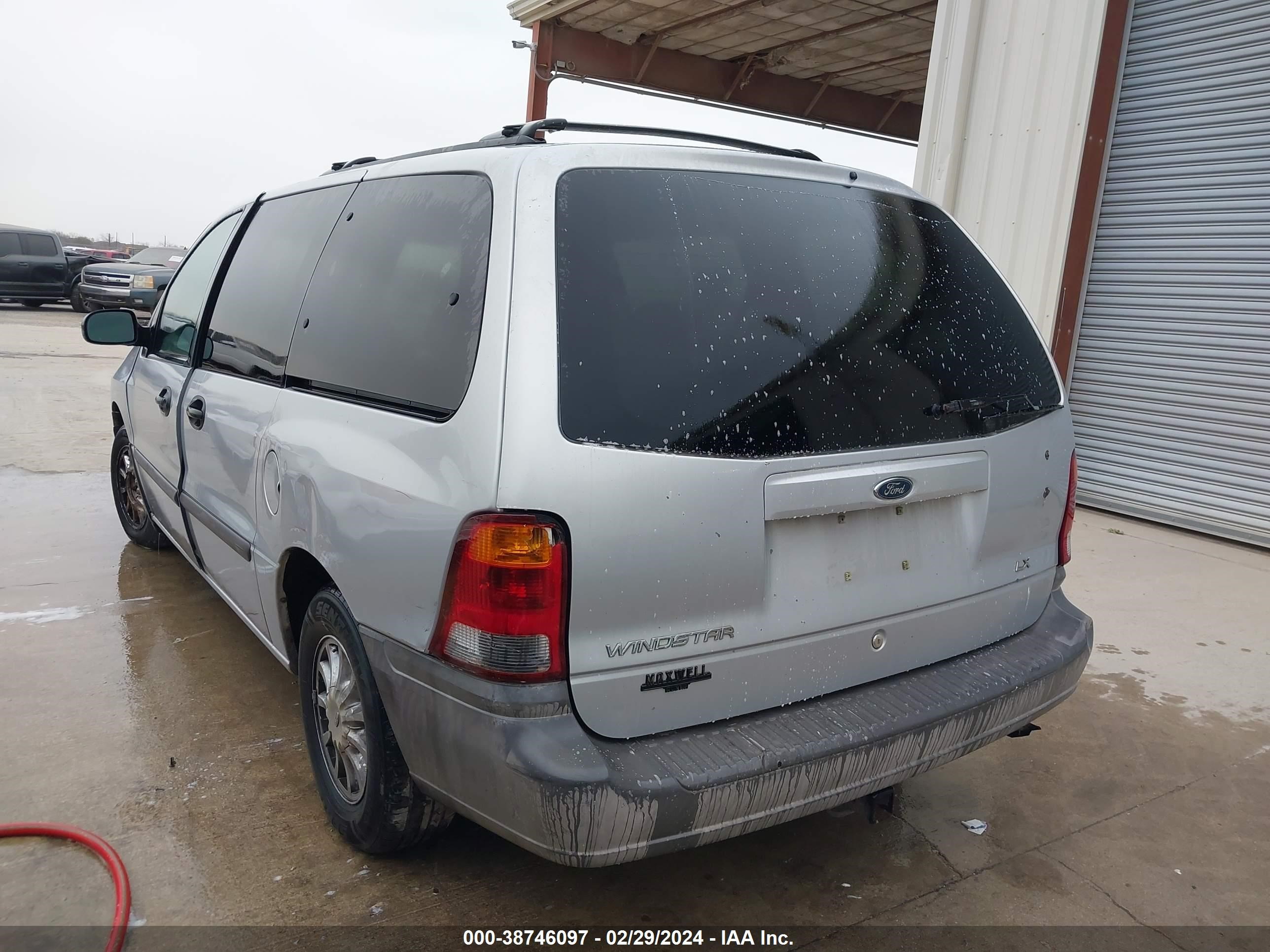 Photo 2 VIN: 2FMZA5144YBC11842 - FORD WINDSTAR 