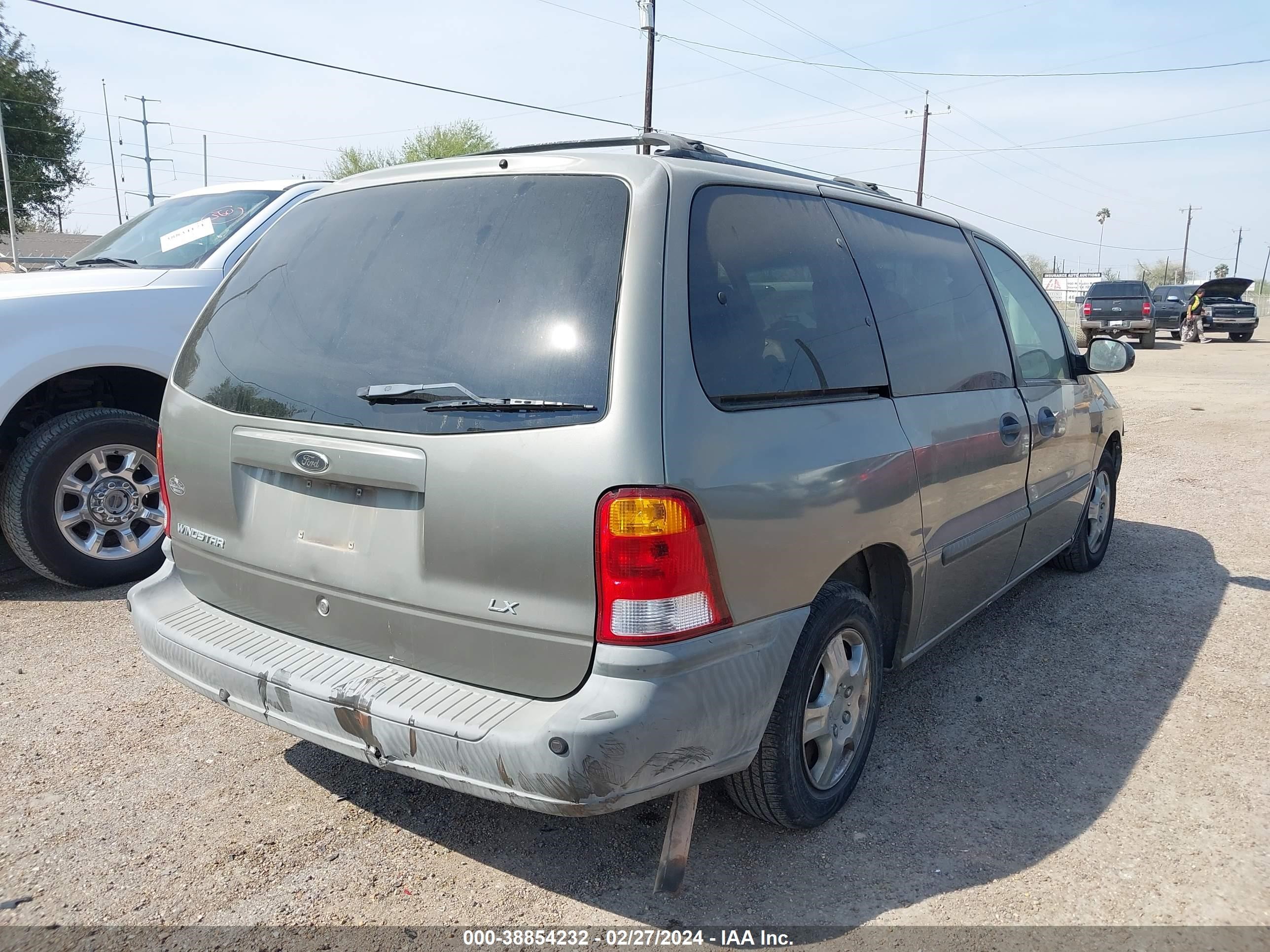 Photo 3 VIN: 2FMZA5144YBD02674 - FORD WINDSTAR 