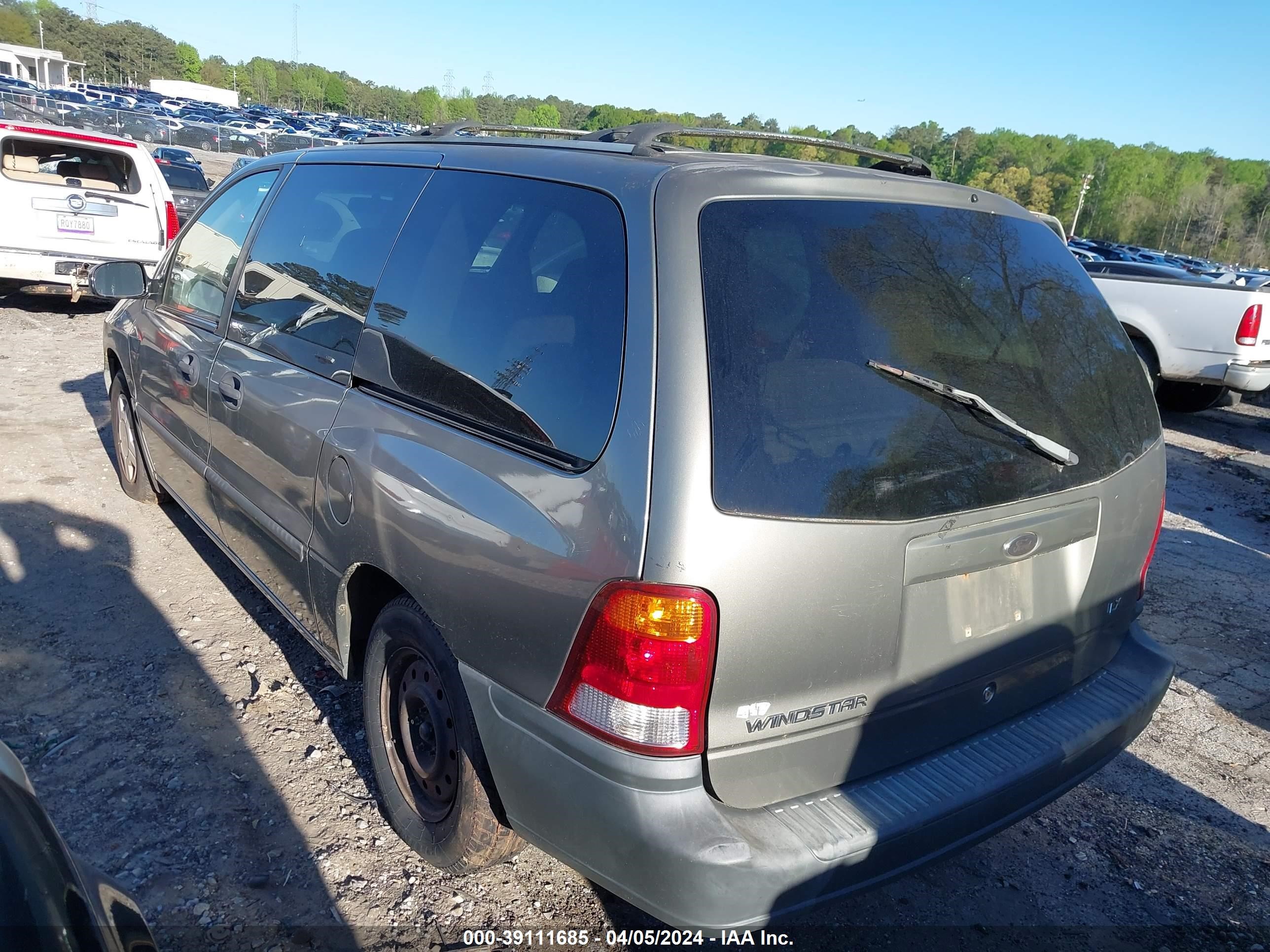 Photo 2 VIN: 2FMZA51481BB31840 - FORD WINDSTAR 