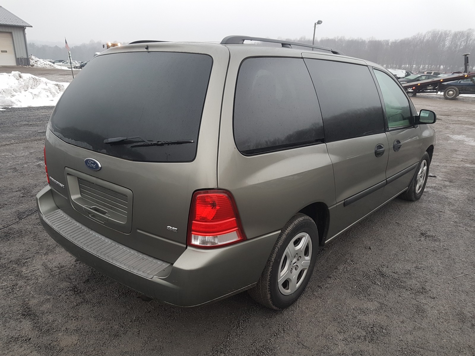 Photo 3 VIN: 2FMZA51624BB11394 - FORD FREESTAR S 