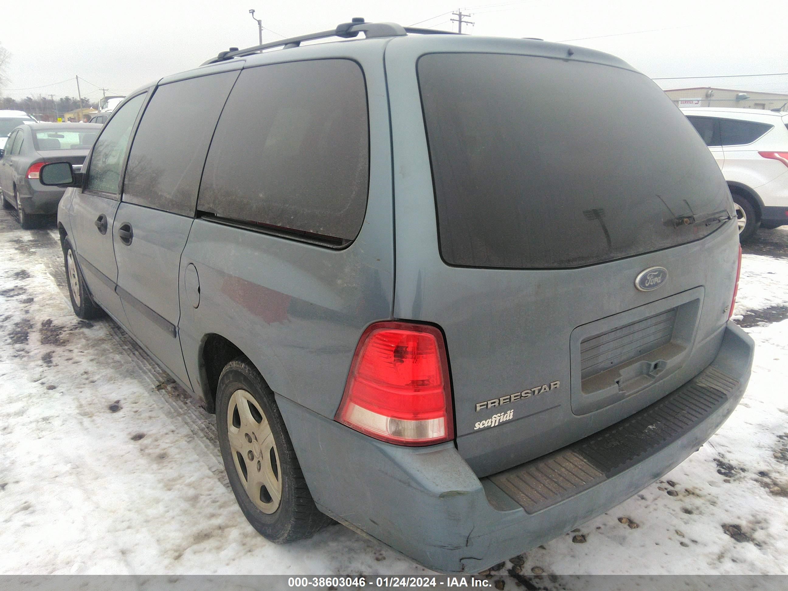 Photo 2 VIN: 2FMZA51655BA79915 - FORD FREESTAR 