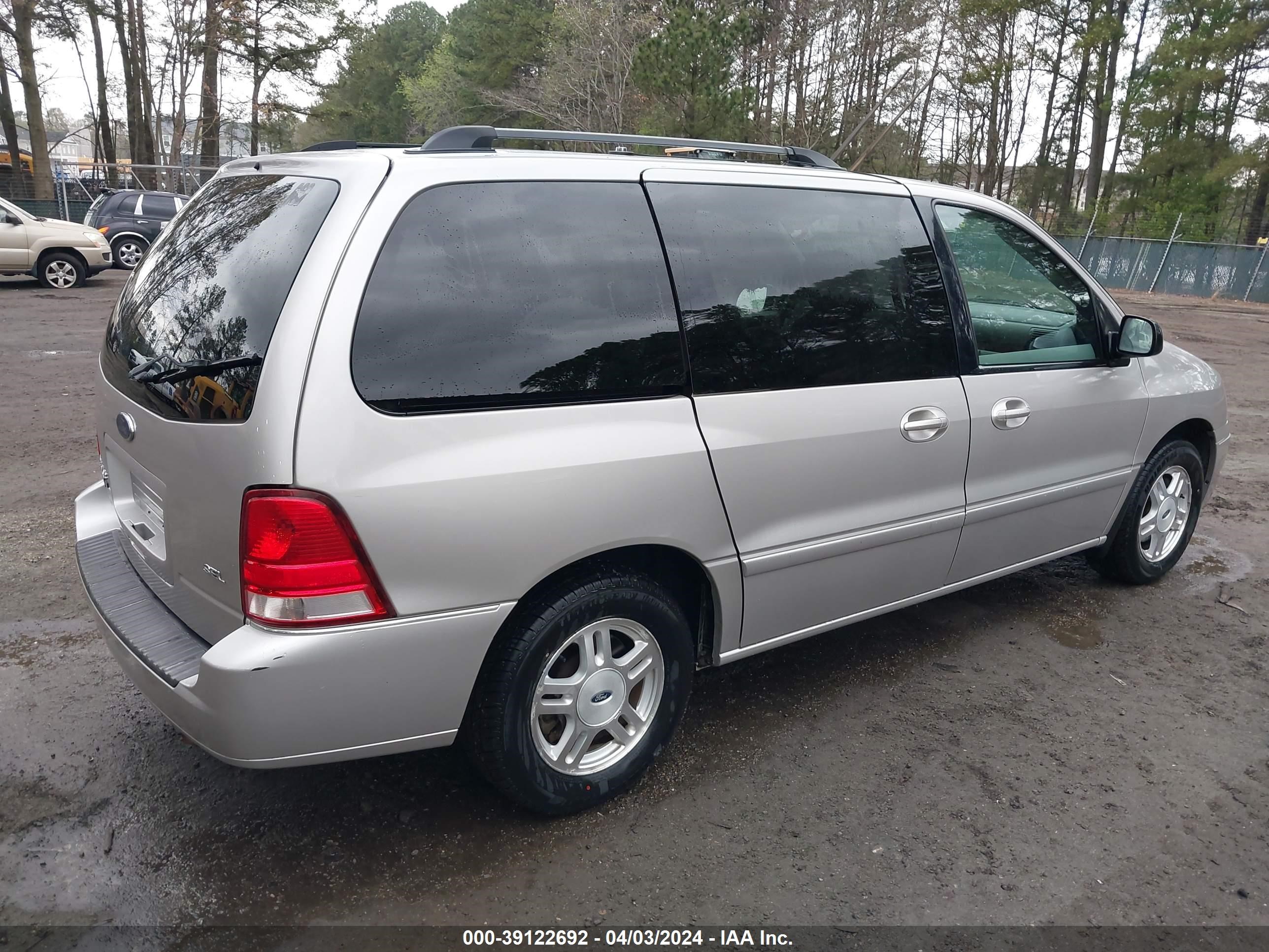 Photo 3 VIN: 2FMZA52206BA57916 - FORD FREESTAR 