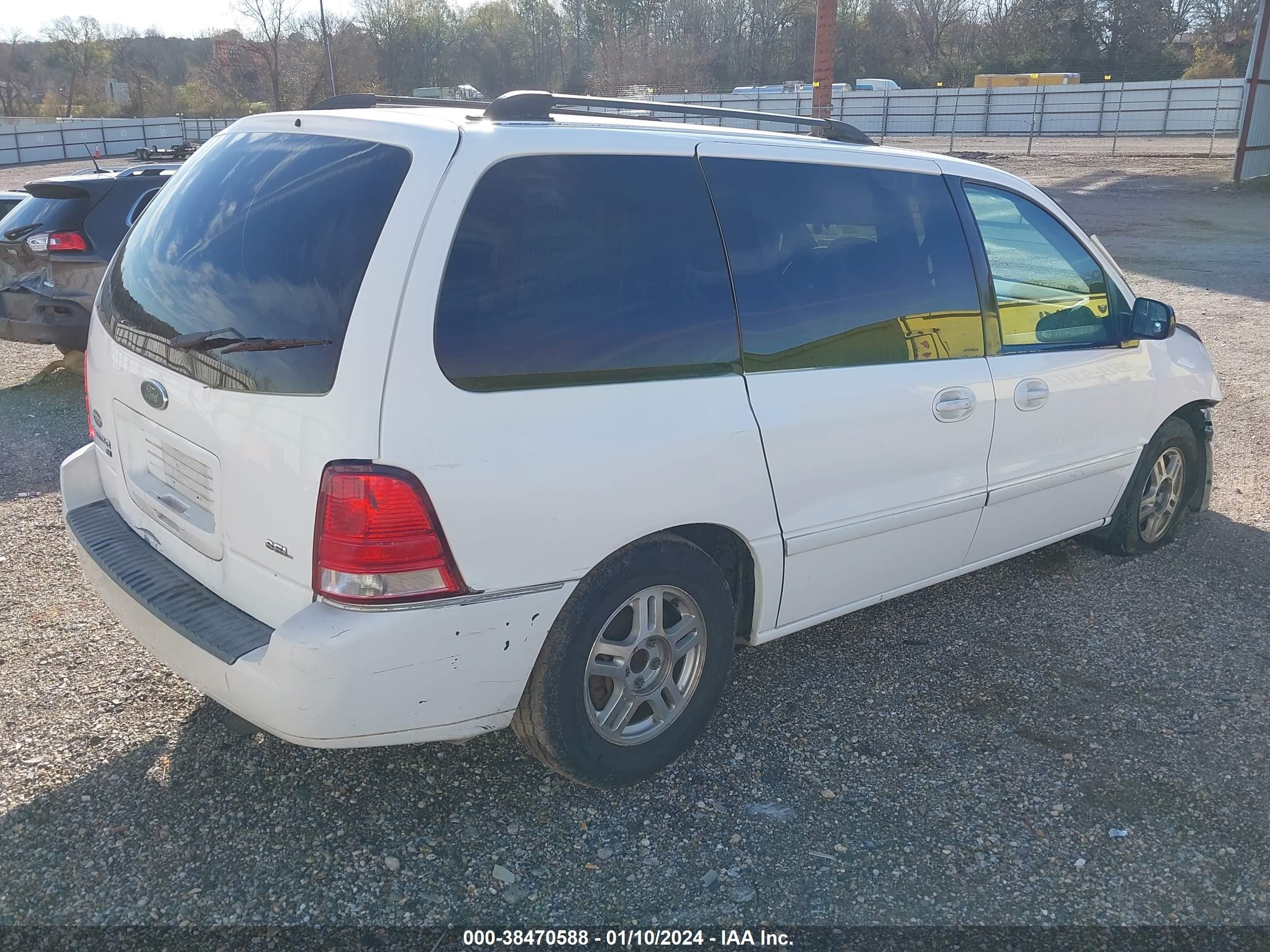 Photo 3 VIN: 2FMZA52226BA60316 - FORD FREESTAR 