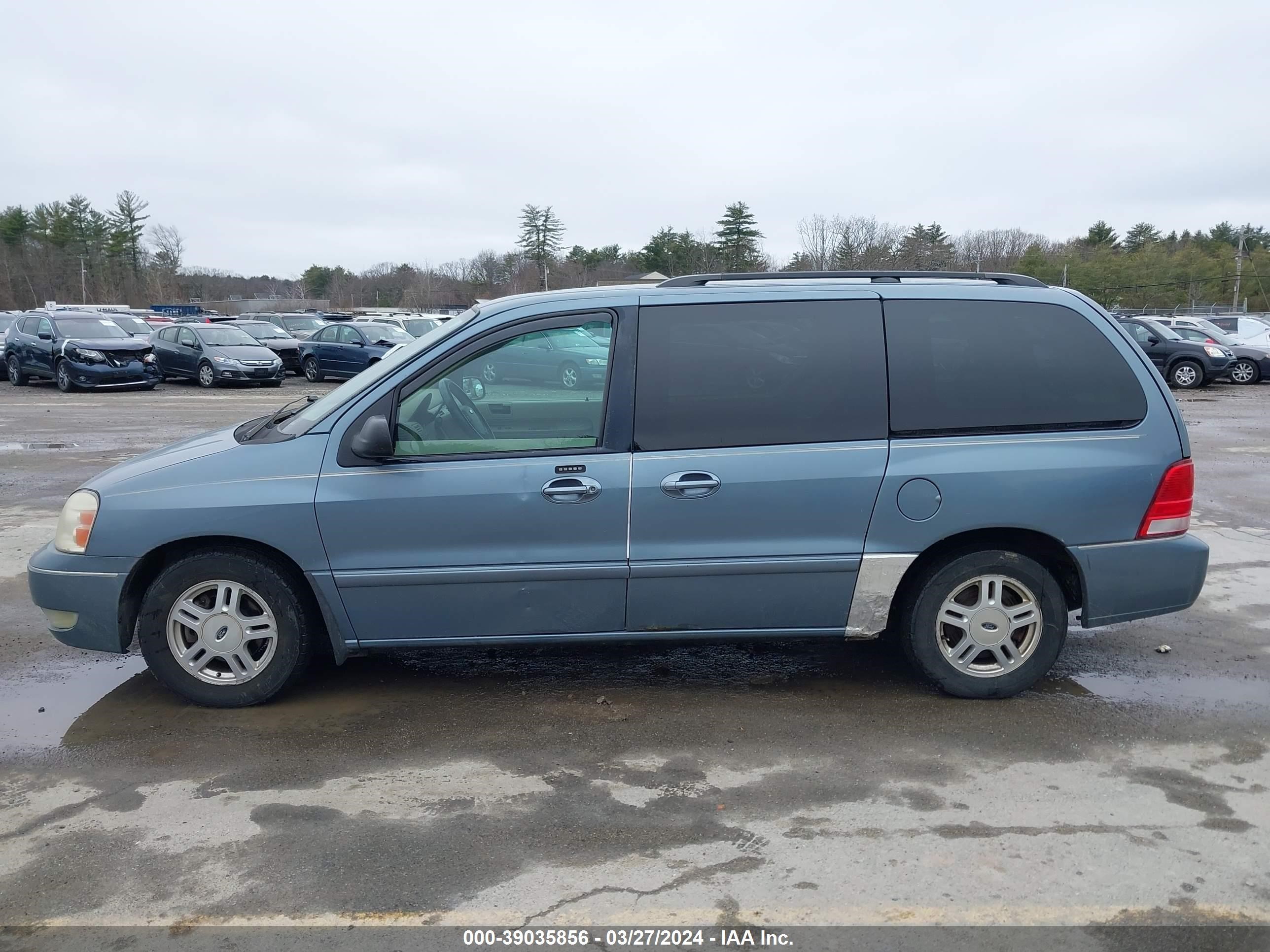 Photo 13 VIN: 2FMZA52244BA27976 - FORD FREESTAR 