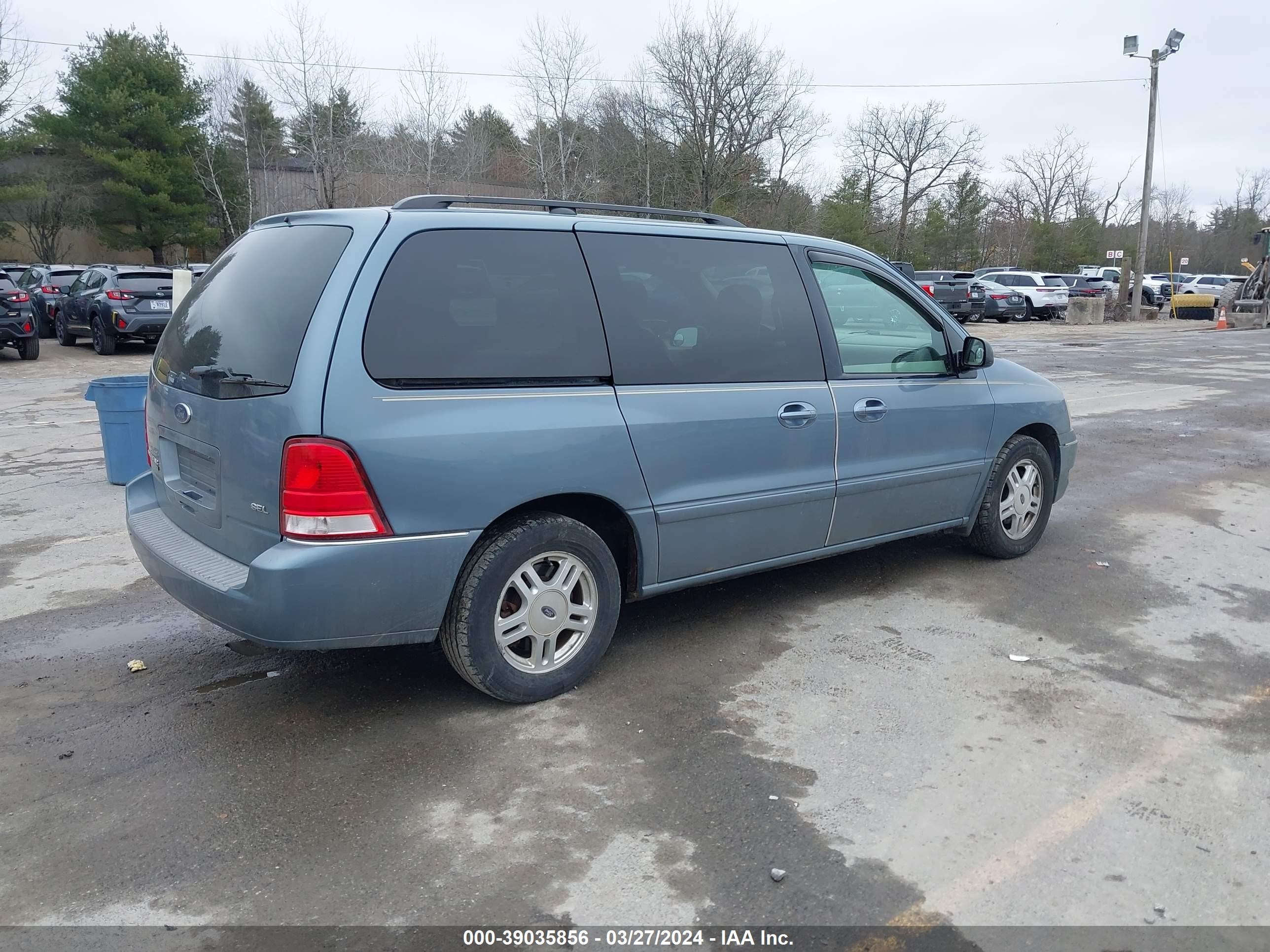 Photo 3 VIN: 2FMZA52244BA27976 - FORD FREESTAR 