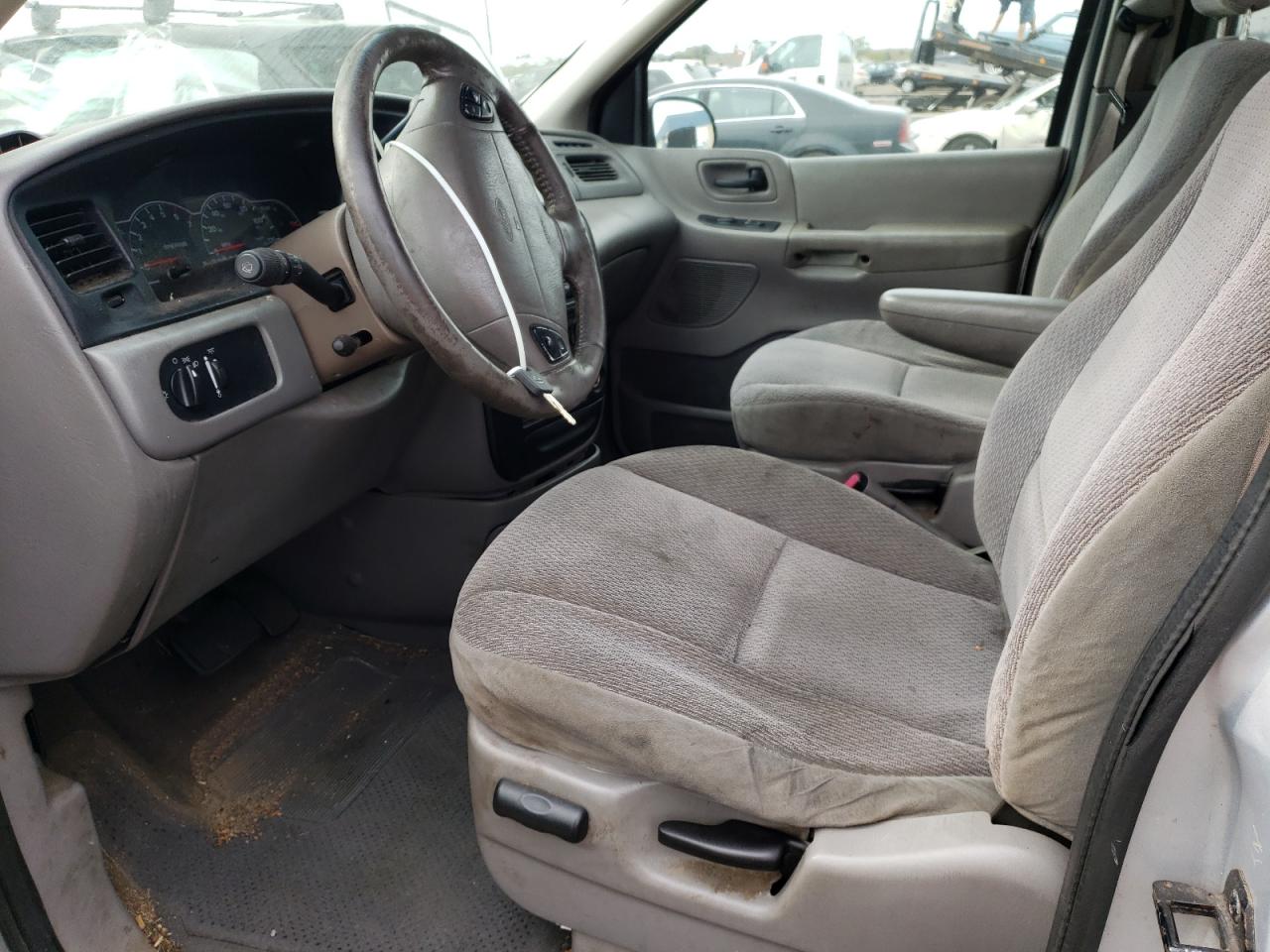 Photo 6 VIN: 2FMZA5242YBC17587 - FORD WINDSTAR 