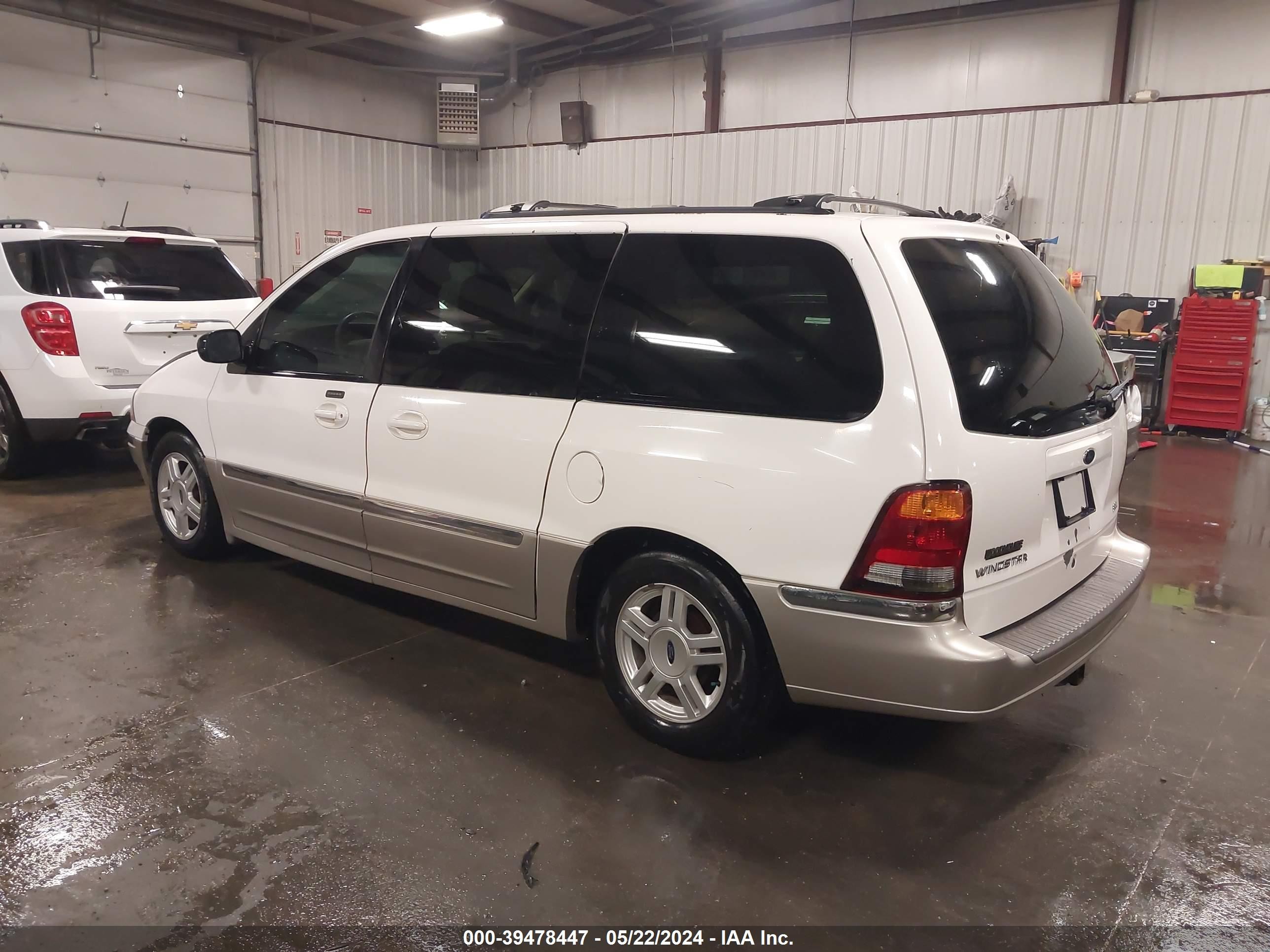 Photo 2 VIN: 2FMZA53463BB85573 - FORD WINDSTAR 