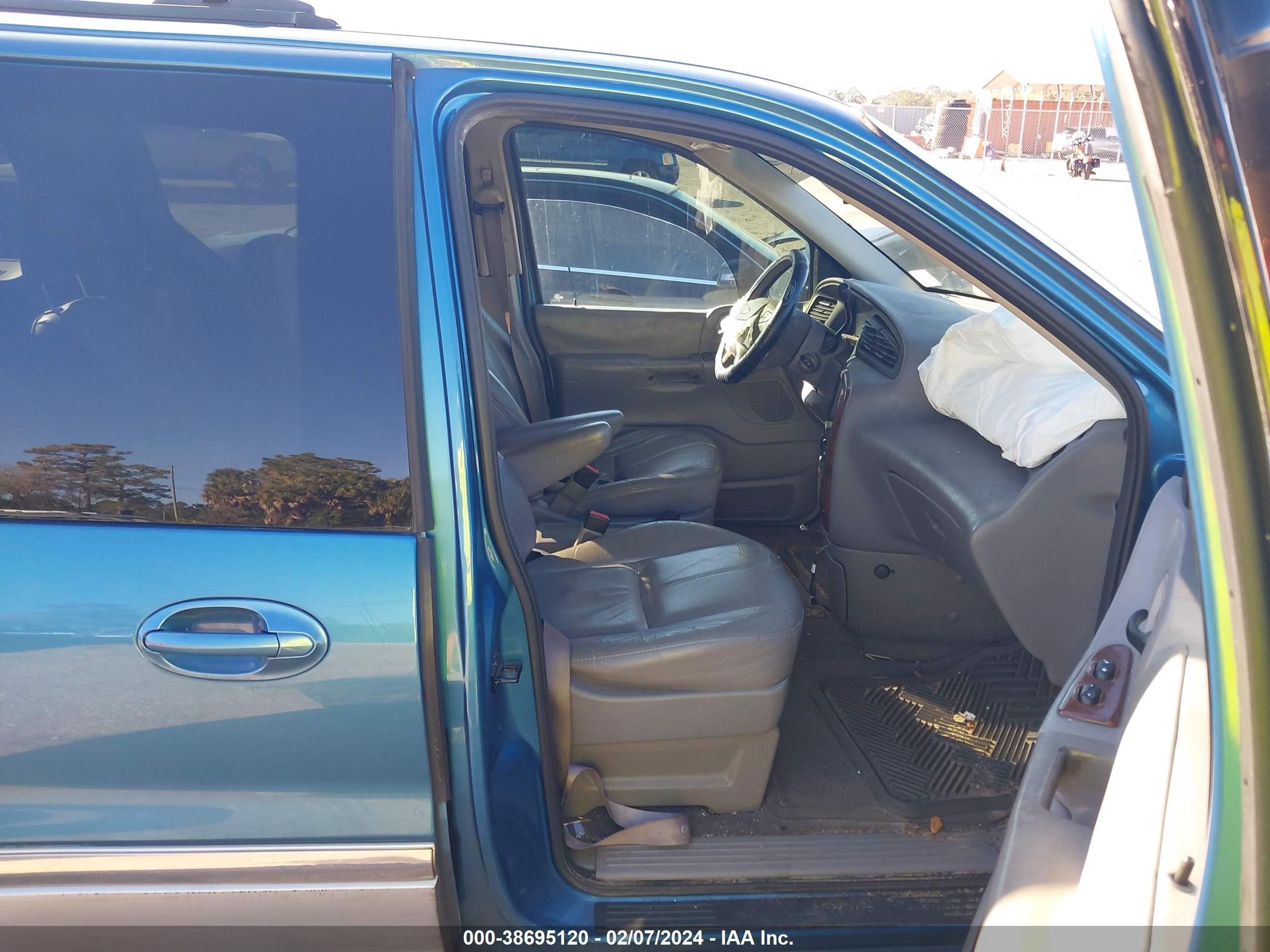 Photo 4 VIN: 2FMZA53493BB18658 - FORD WINDSTAR 