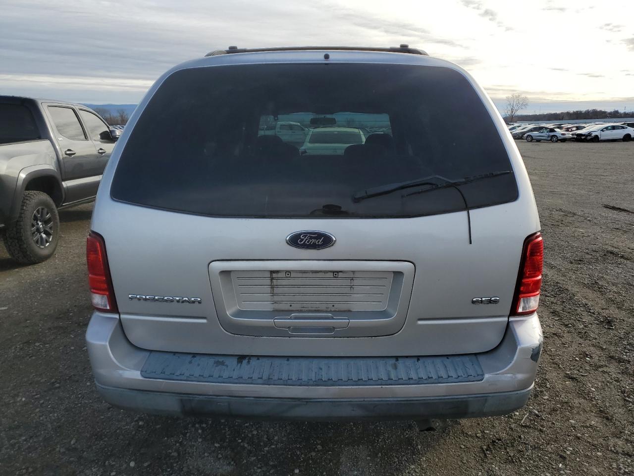 Photo 5 VIN: 2FMZA576X4BA20039 - FORD FREESTAR 