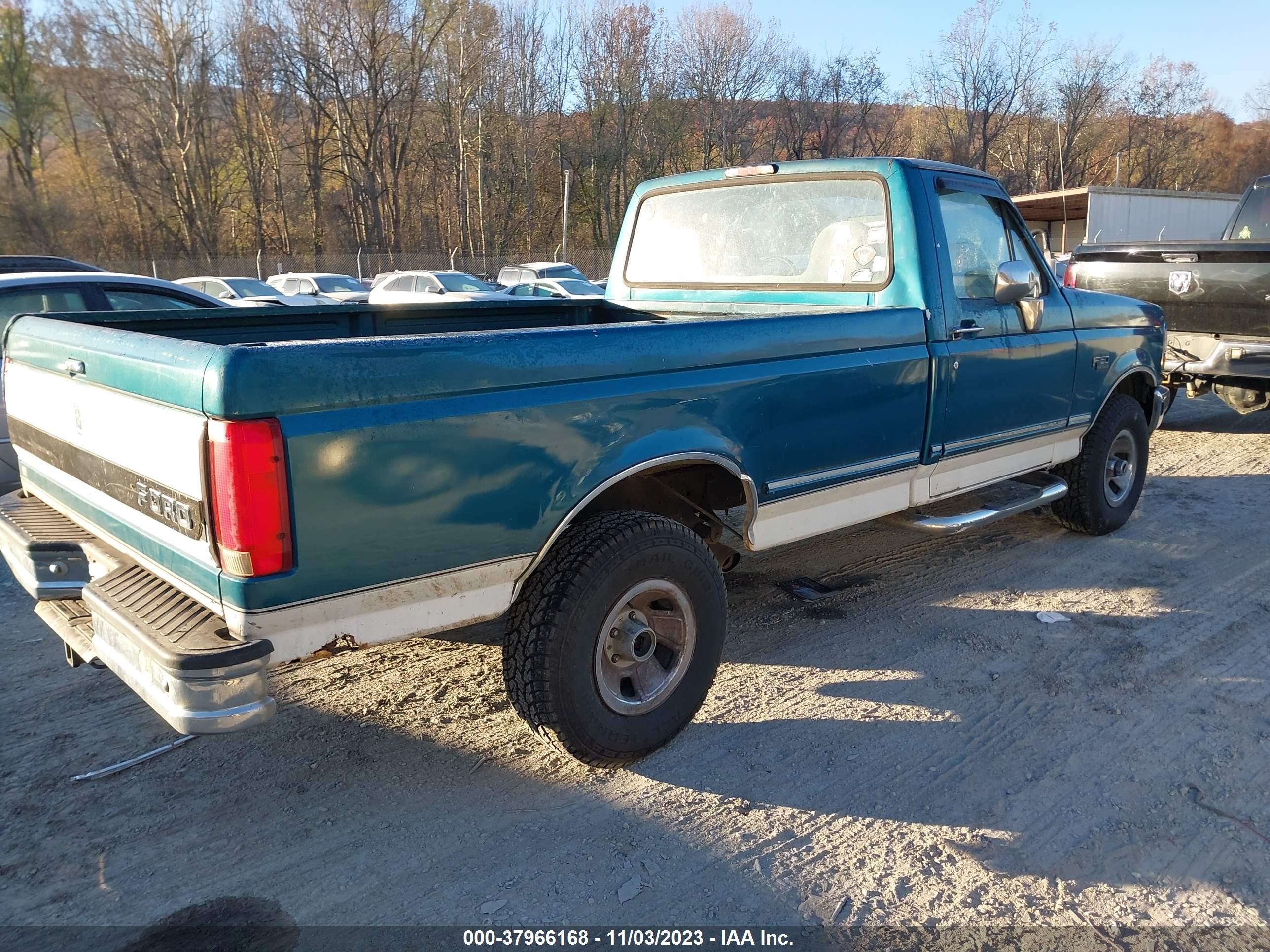 Photo 3 VIN: 2FTEF14N2TCA44689 - FORD F-150 