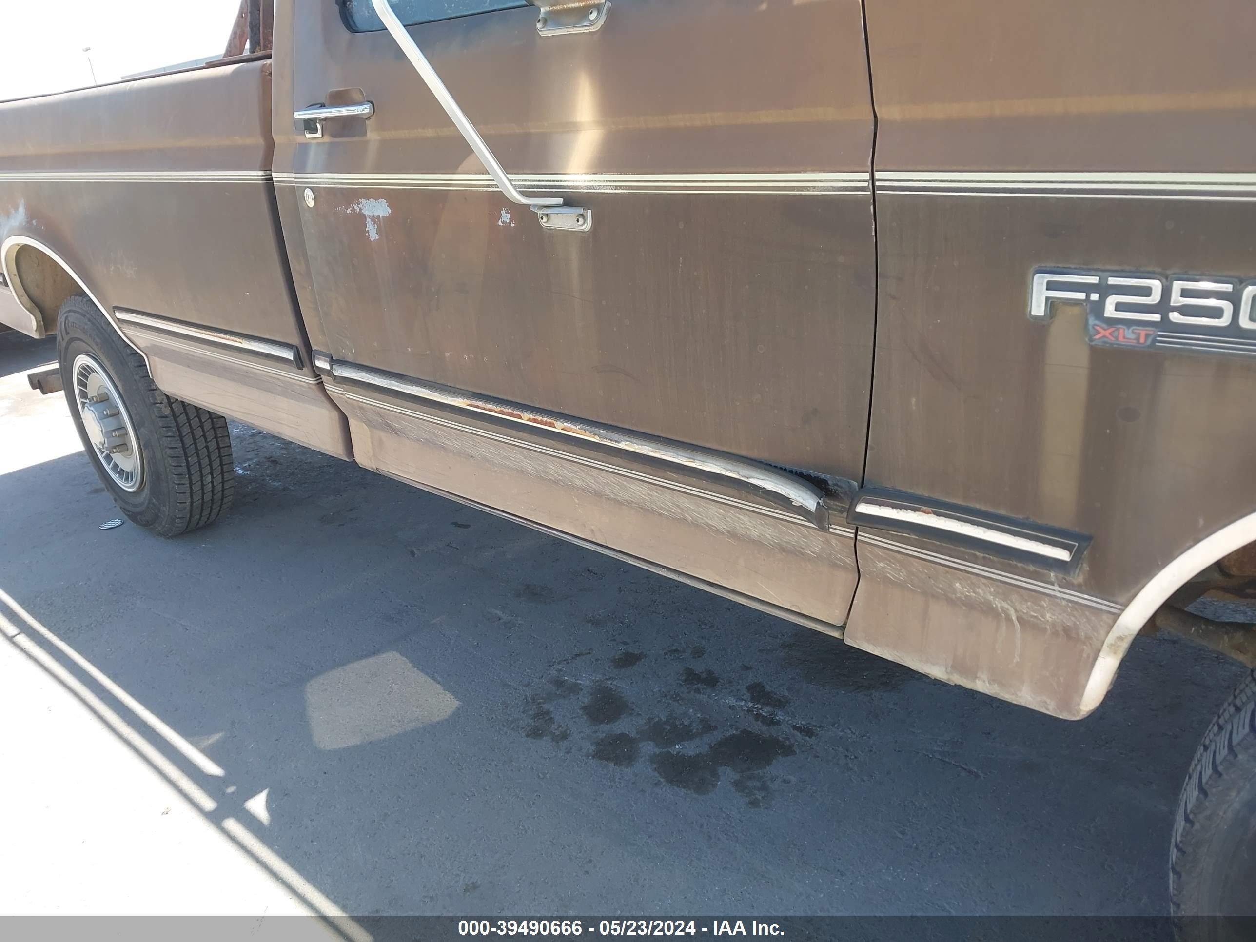 Photo 5 VIN: 2FTHF25H9NCA86663 - FORD F250 