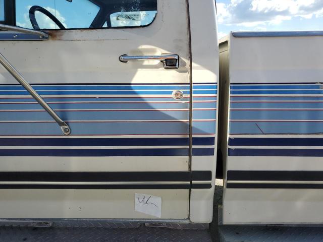 Photo 11 VIN: 2FTHF2614HCA93106 - FORD F250 