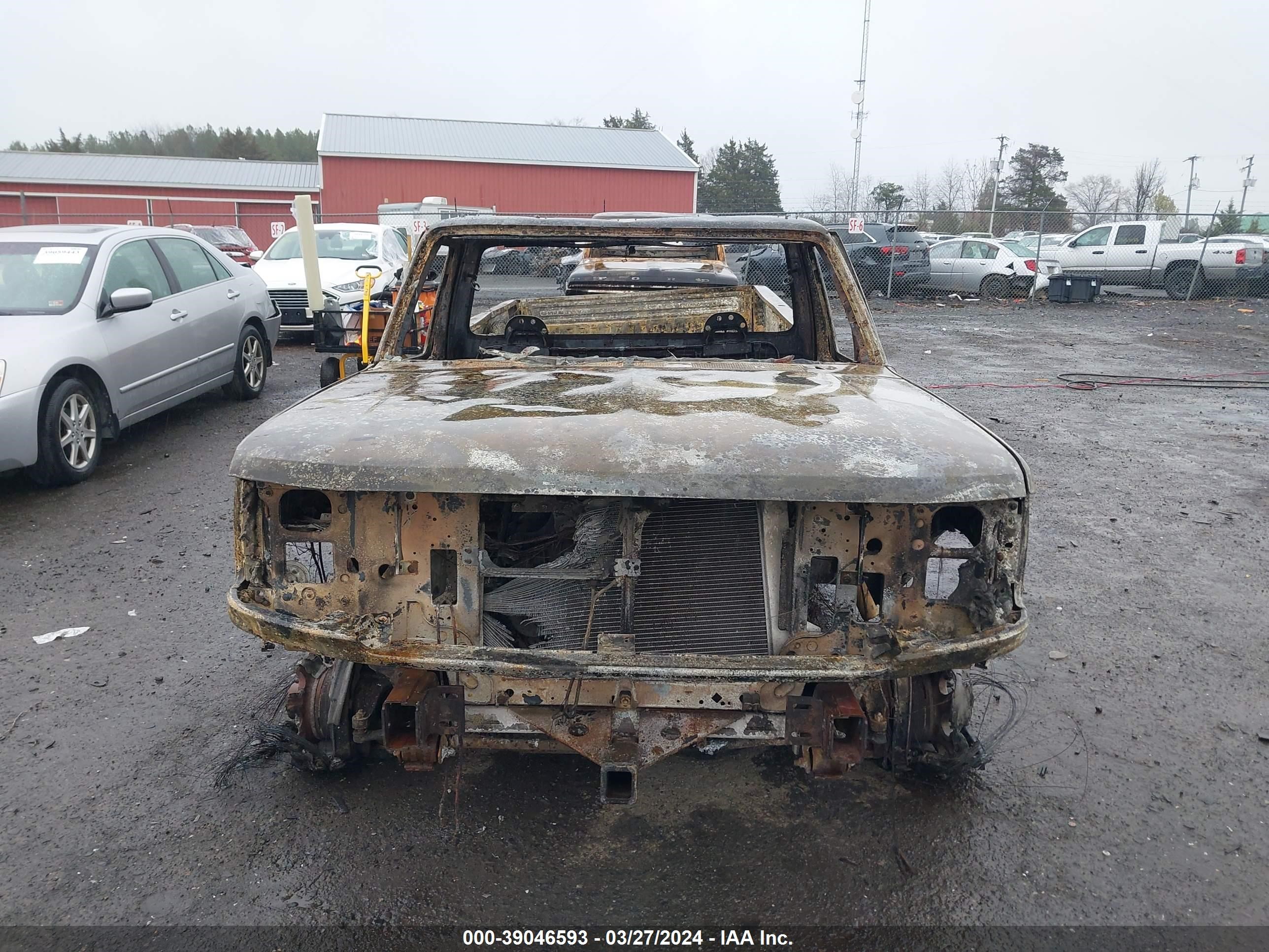 Photo 5 VIN: 2FTHF36G9SCA00050 - FORD F350 