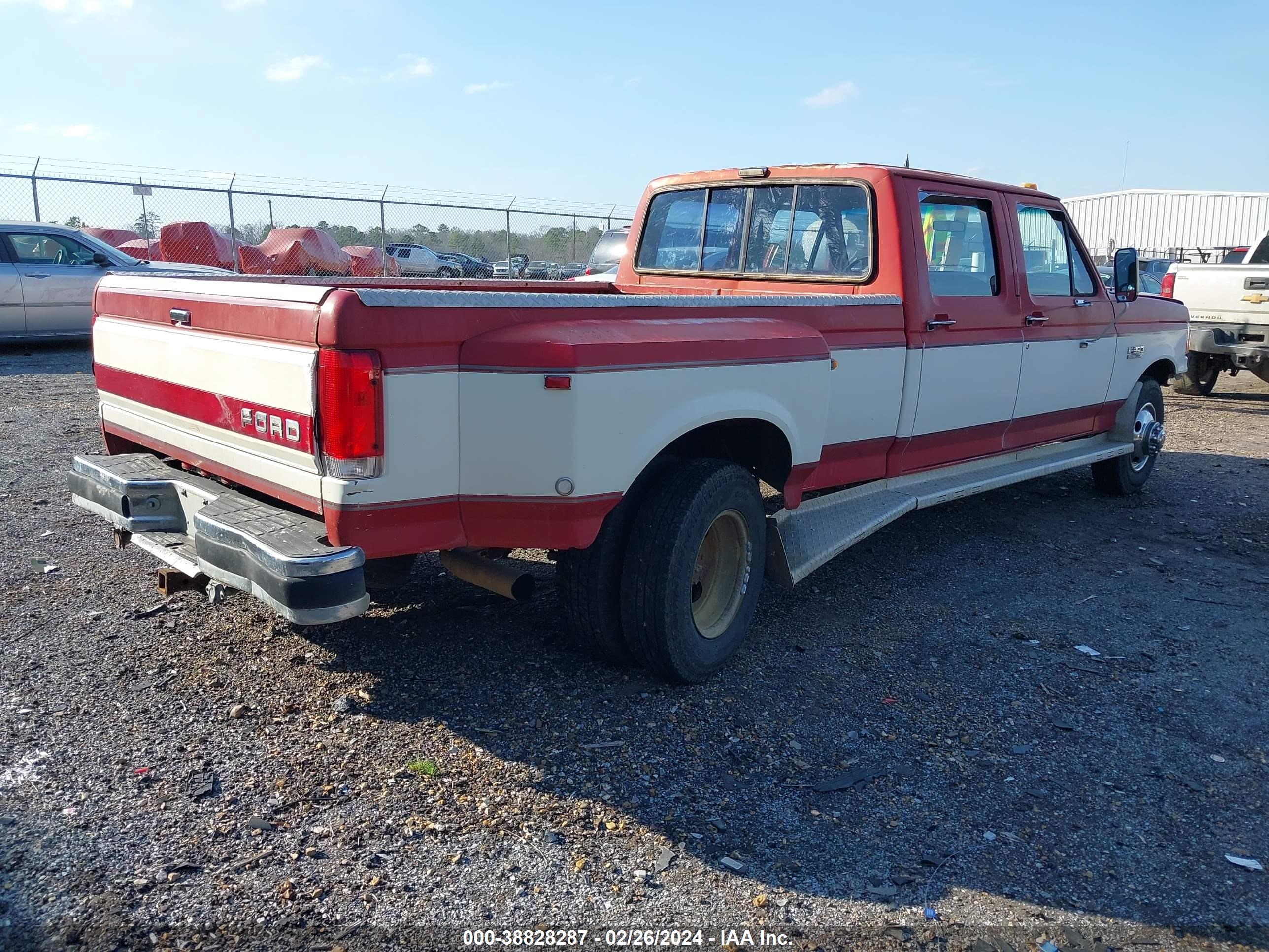 Photo 3 VIN: 2FTJW35M3LCB19285 - FORD F350 