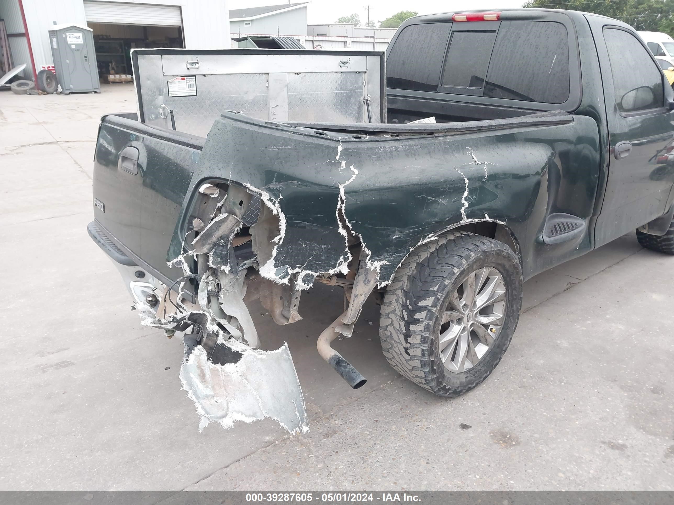 Photo 5 VIN: 2FTRF07242CA98118 - FORD F-150 