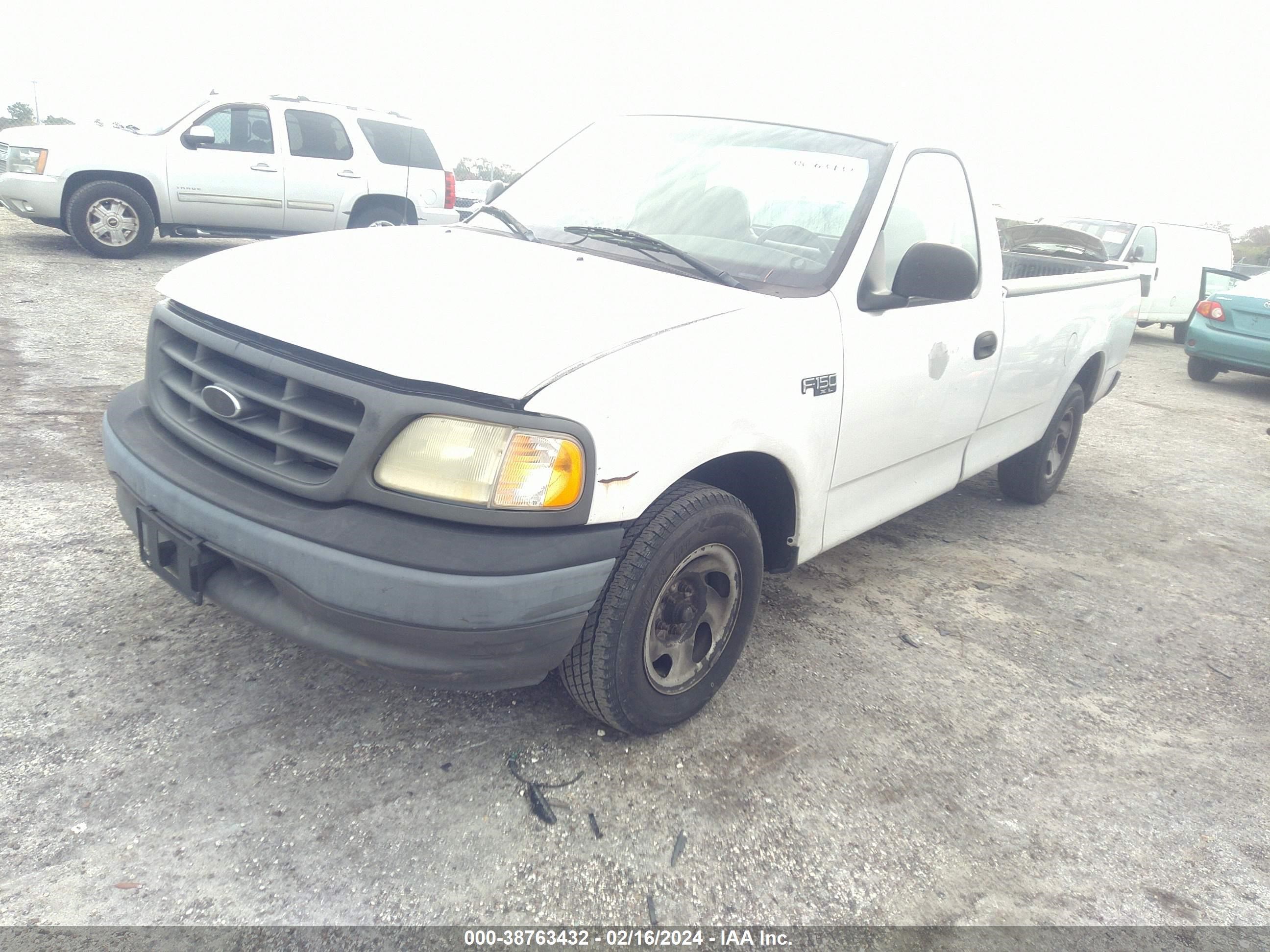 Photo 1 VIN: 2FTRF17213CA12500 - FORD F-150 