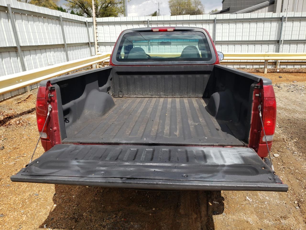 Photo 9 VIN: 2FTRF17244CA78489 - FORD F-150 