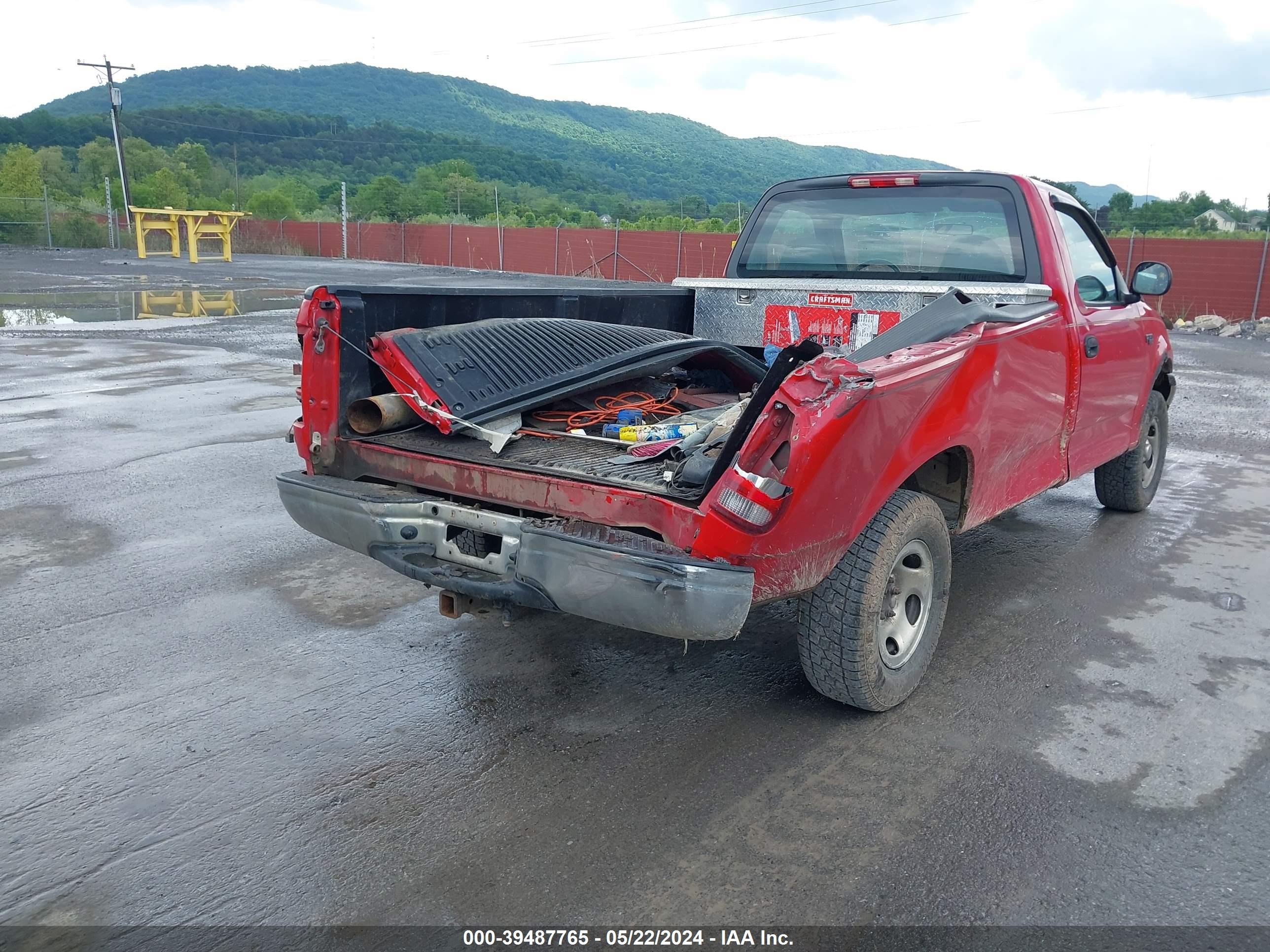 Photo 5 VIN: 2FTRF18274CA75584 - FORD F-150 