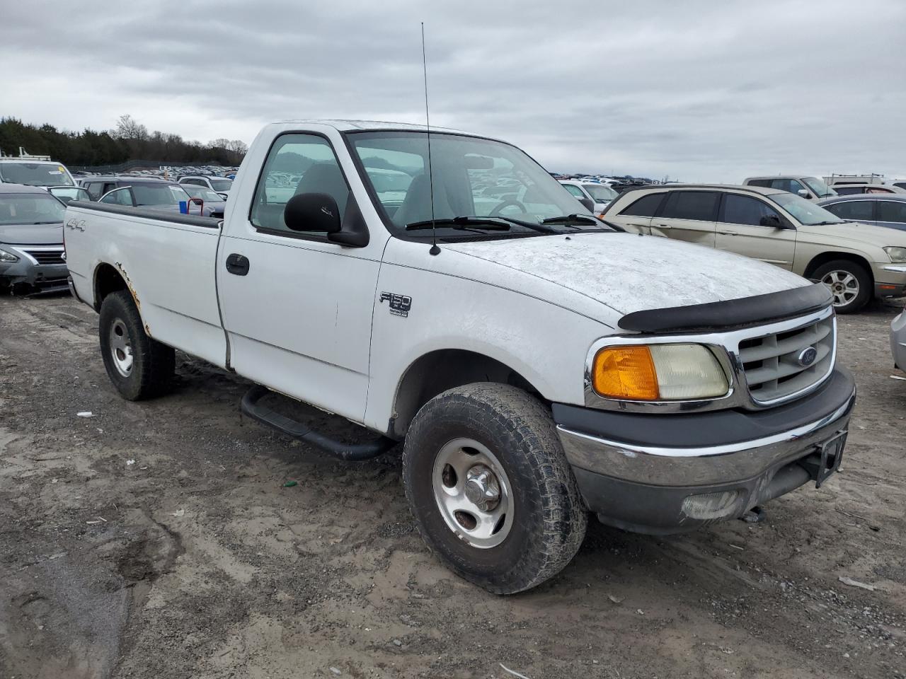 Photo 3 VIN: 2FTRF18W44CA50211 - FORD F-150 