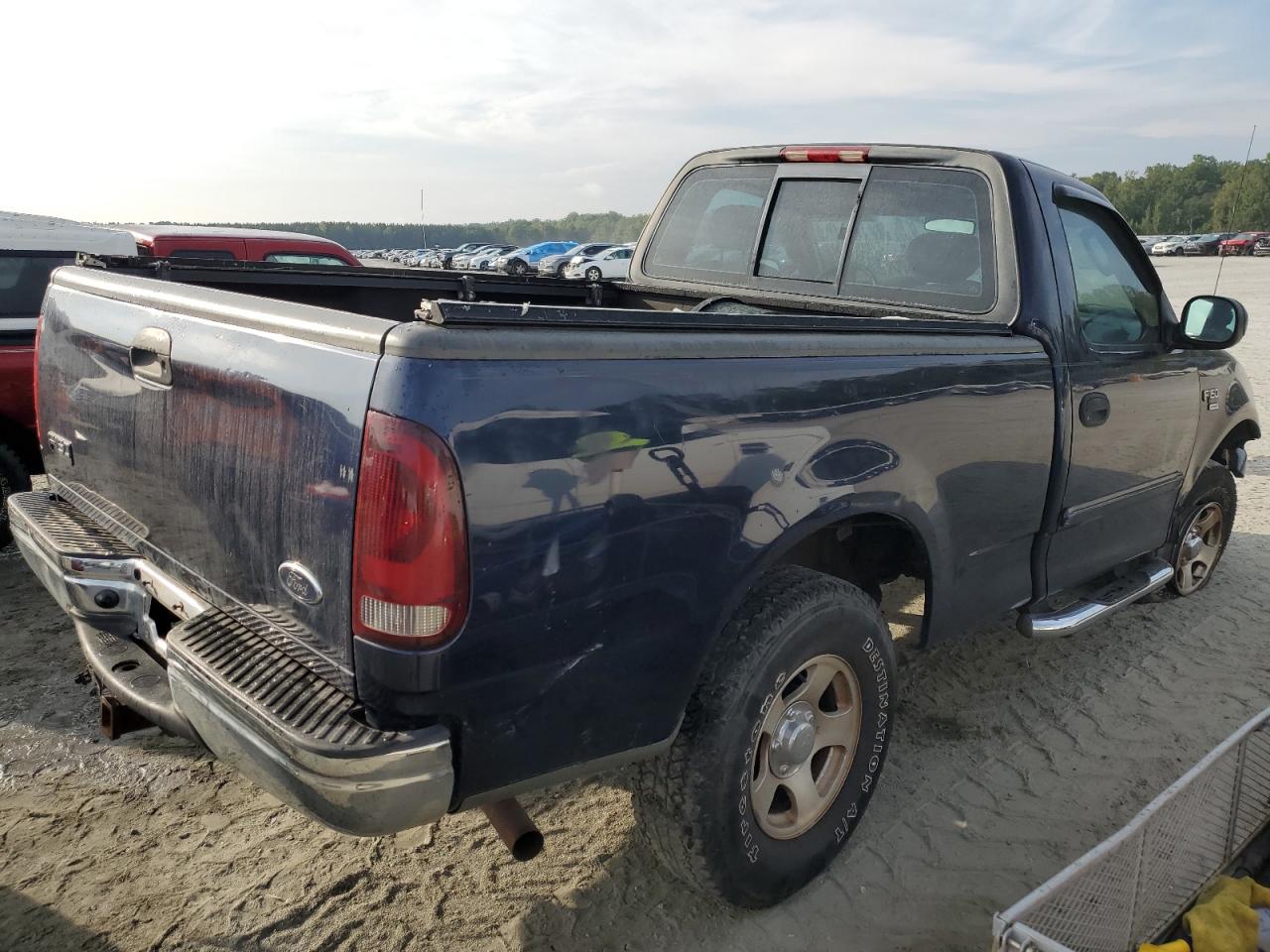 Photo 2 VIN: 2FTRF18W84CA58070 - FORD F-150 