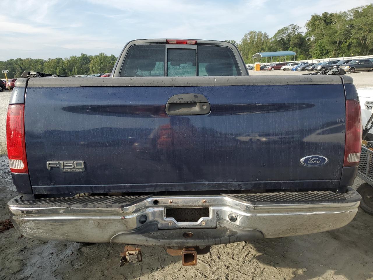 Photo 5 VIN: 2FTRF18W84CA58070 - FORD F-150 