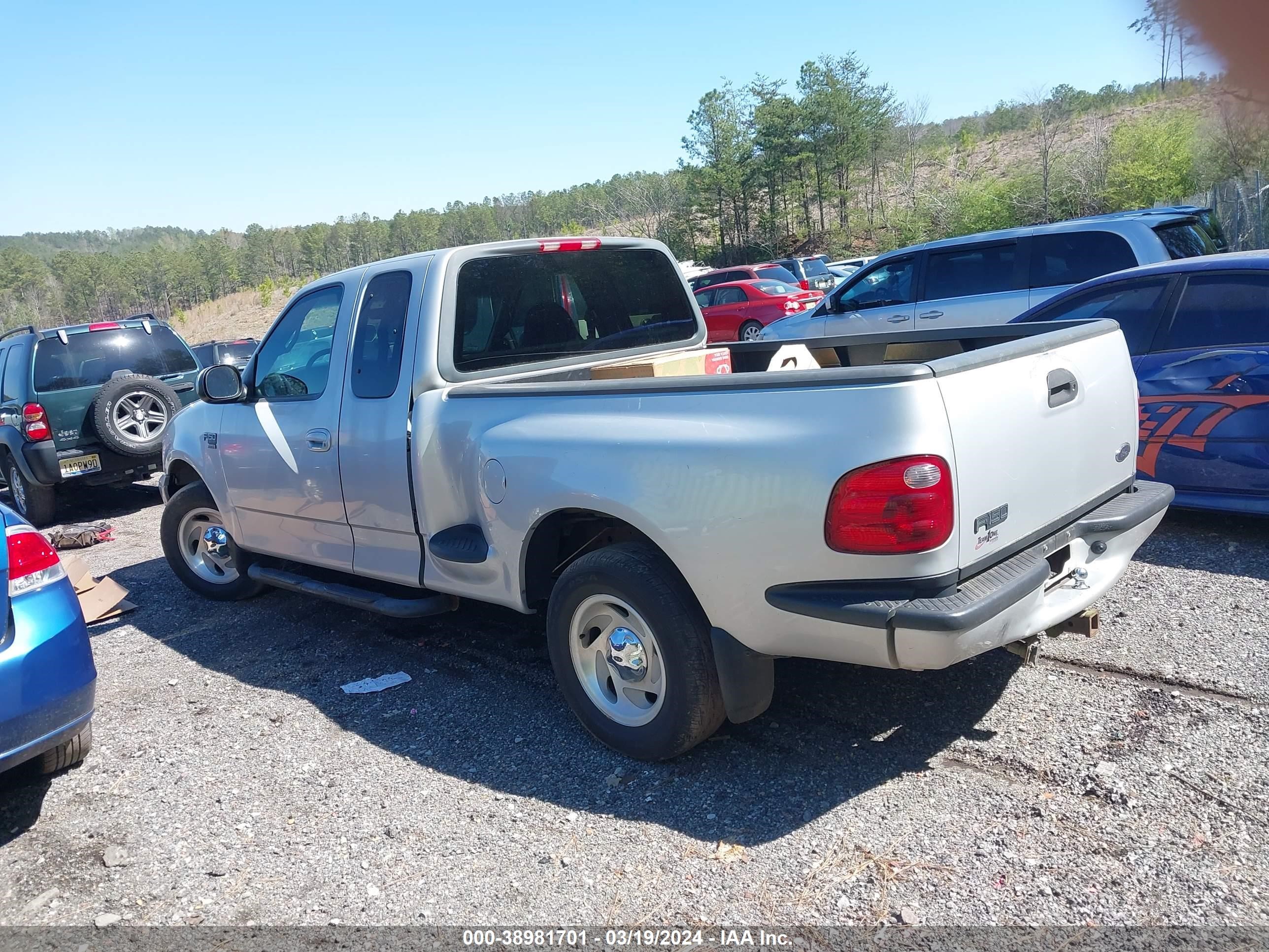 Photo 2 VIN: 2FTRX07L0YCA42708 - FORD F-150 