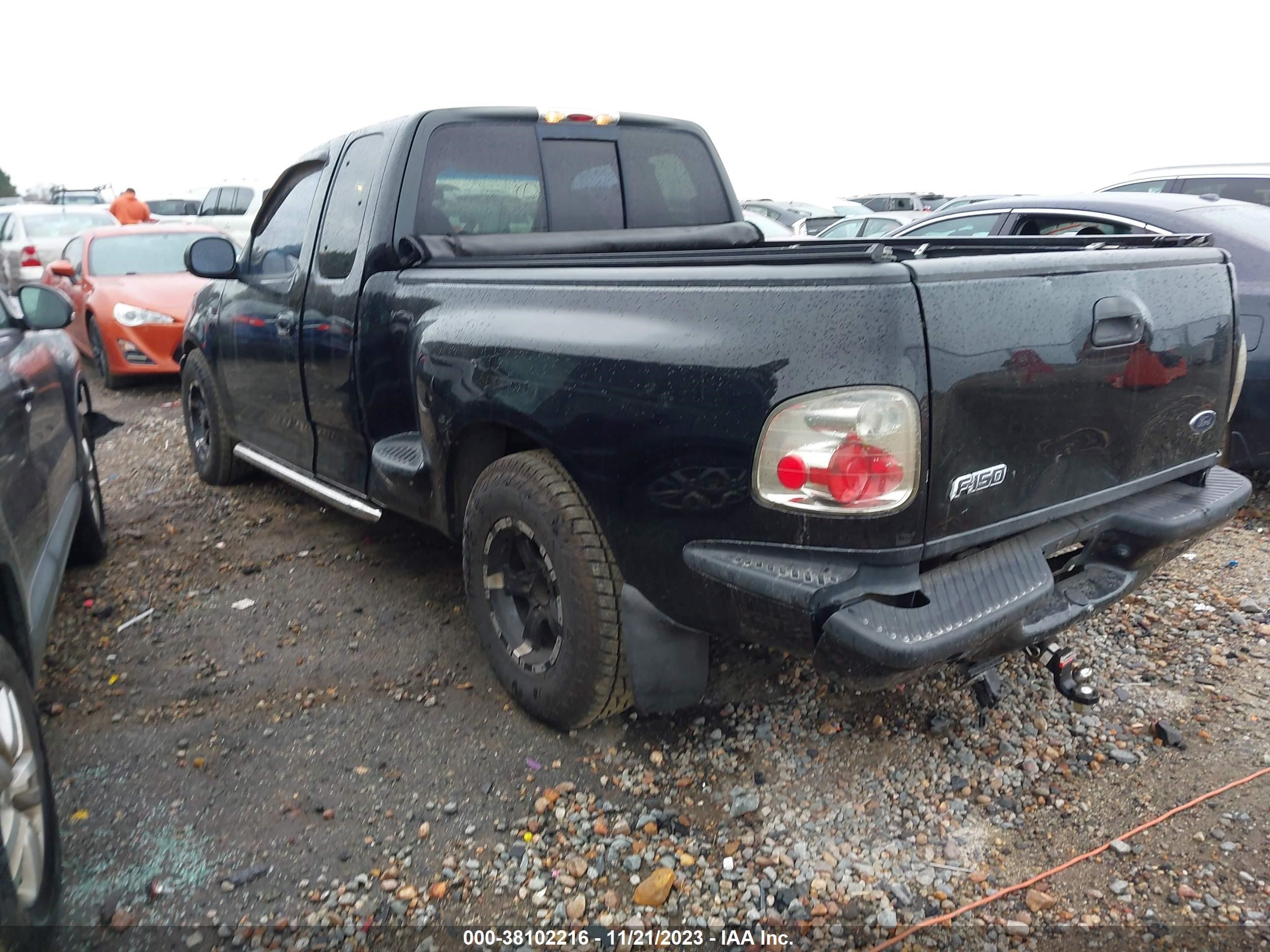 Photo 2 VIN: 2FTRX07L8YCB17011 - FORD F-150 