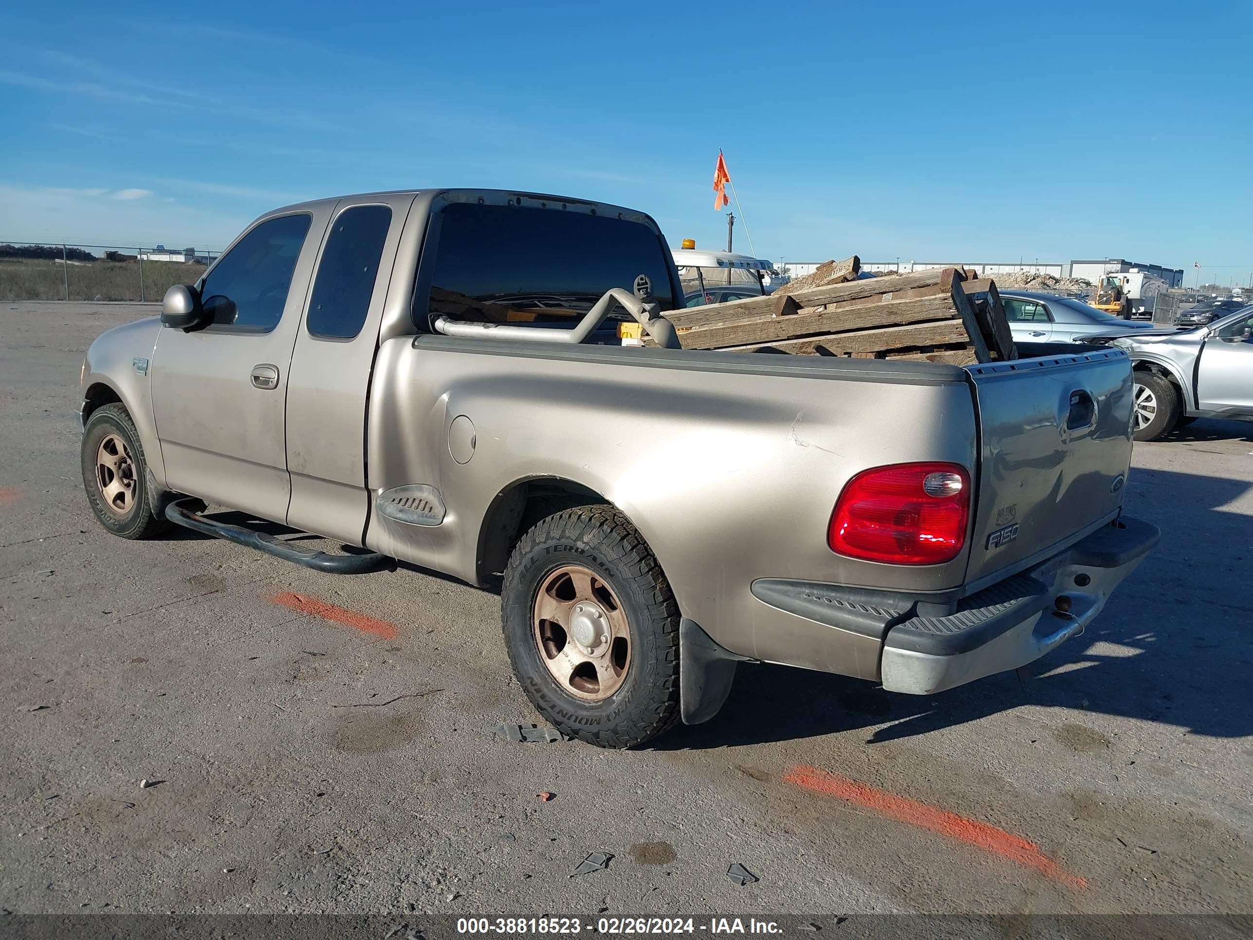 Photo 2 VIN: 2FTRX07W02CA98701 - FORD F-150 