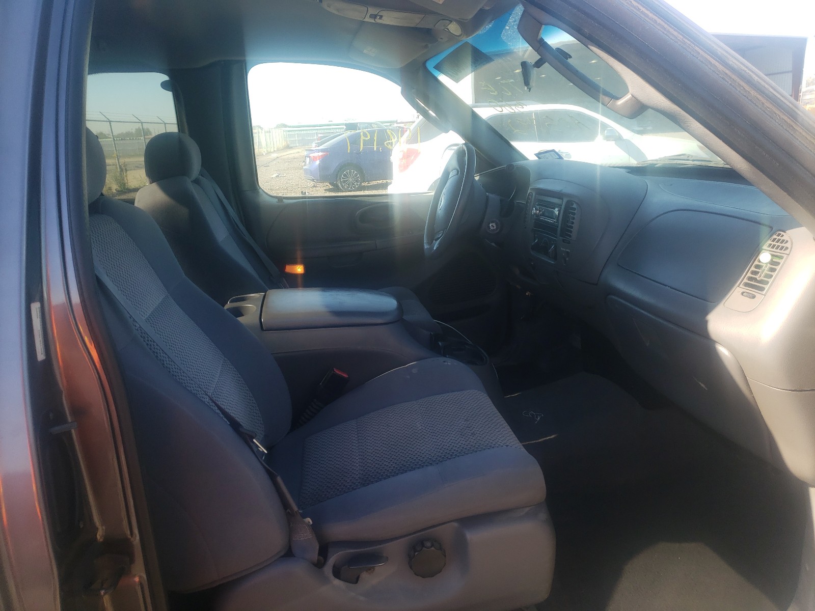 Photo 4 VIN: 2FTRX17293CA05792 - FORD F150 