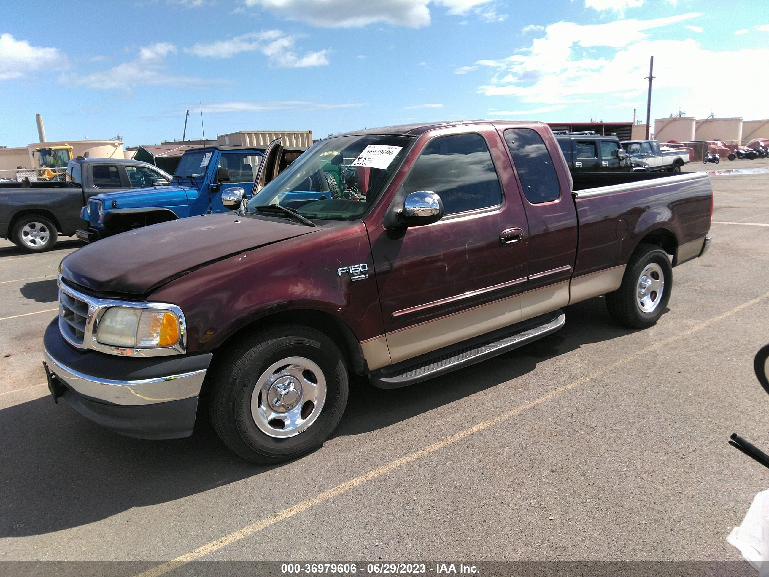 Photo 1 VIN: 2FTRX17W0YCA16979 - FORD F-150 