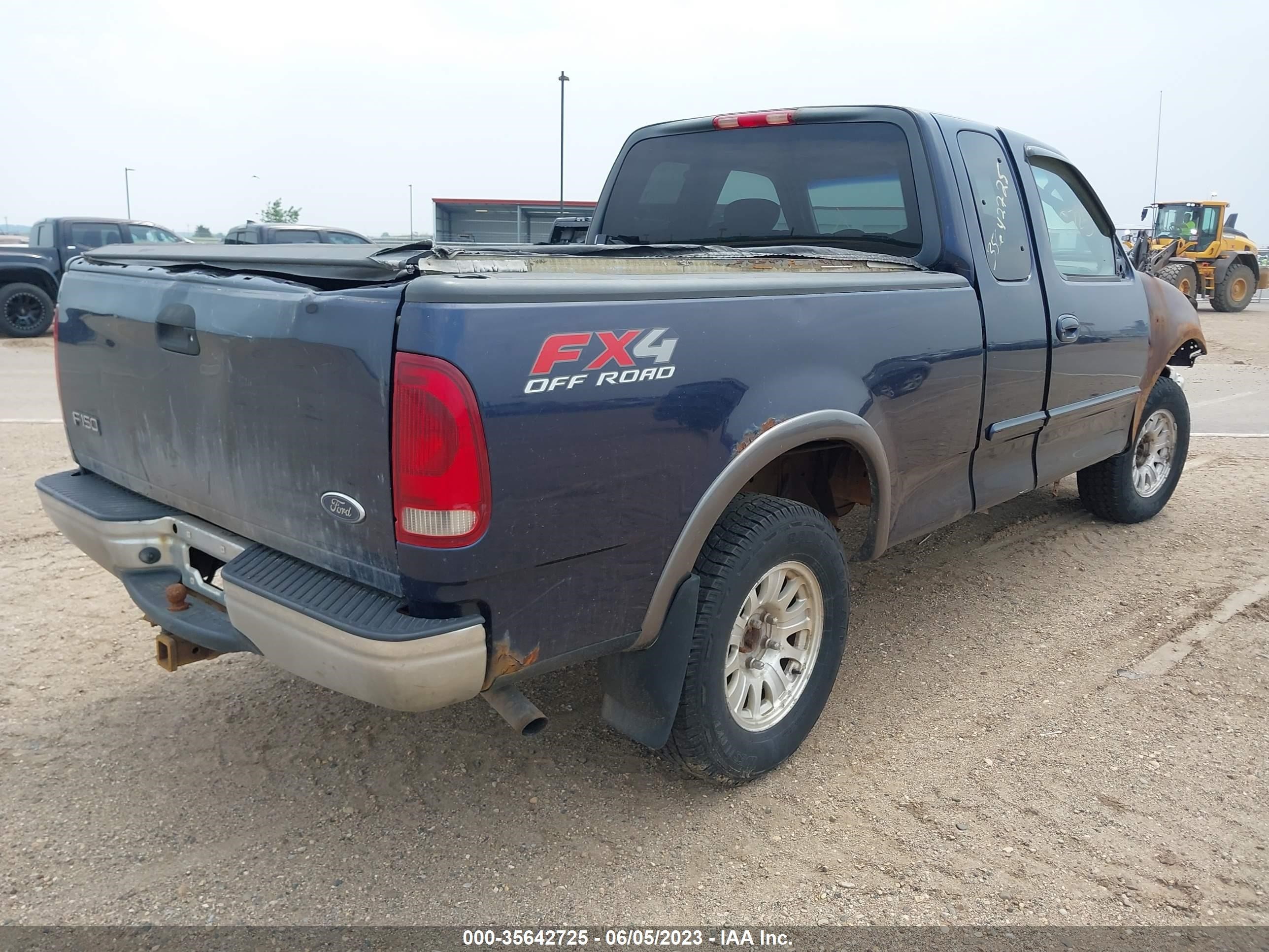 Photo 3 VIN: 2FTRX18L03CA15117 - FORD F-150 