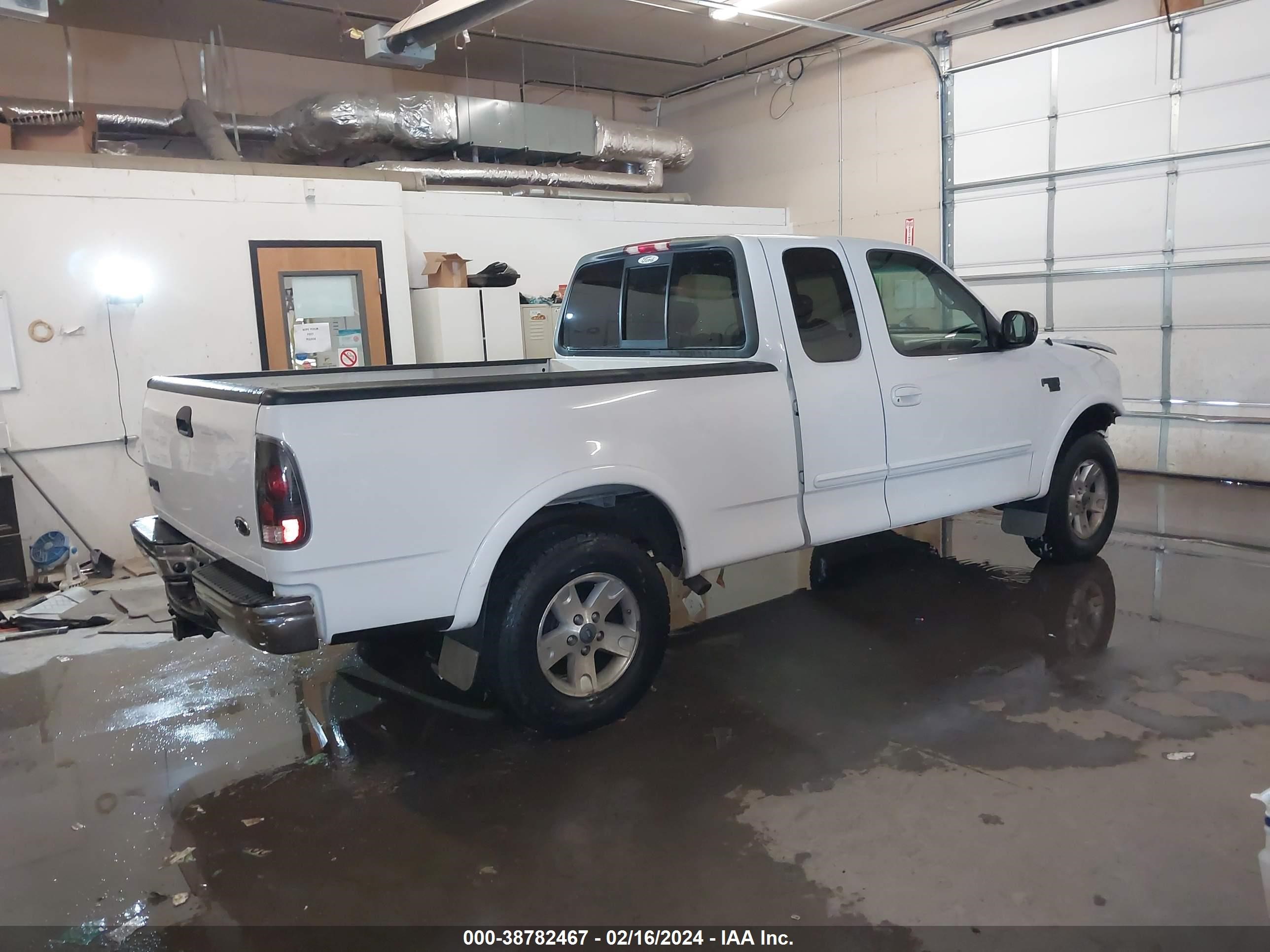 Photo 3 VIN: 2FTRX18L32CA11741 - FORD F-150 